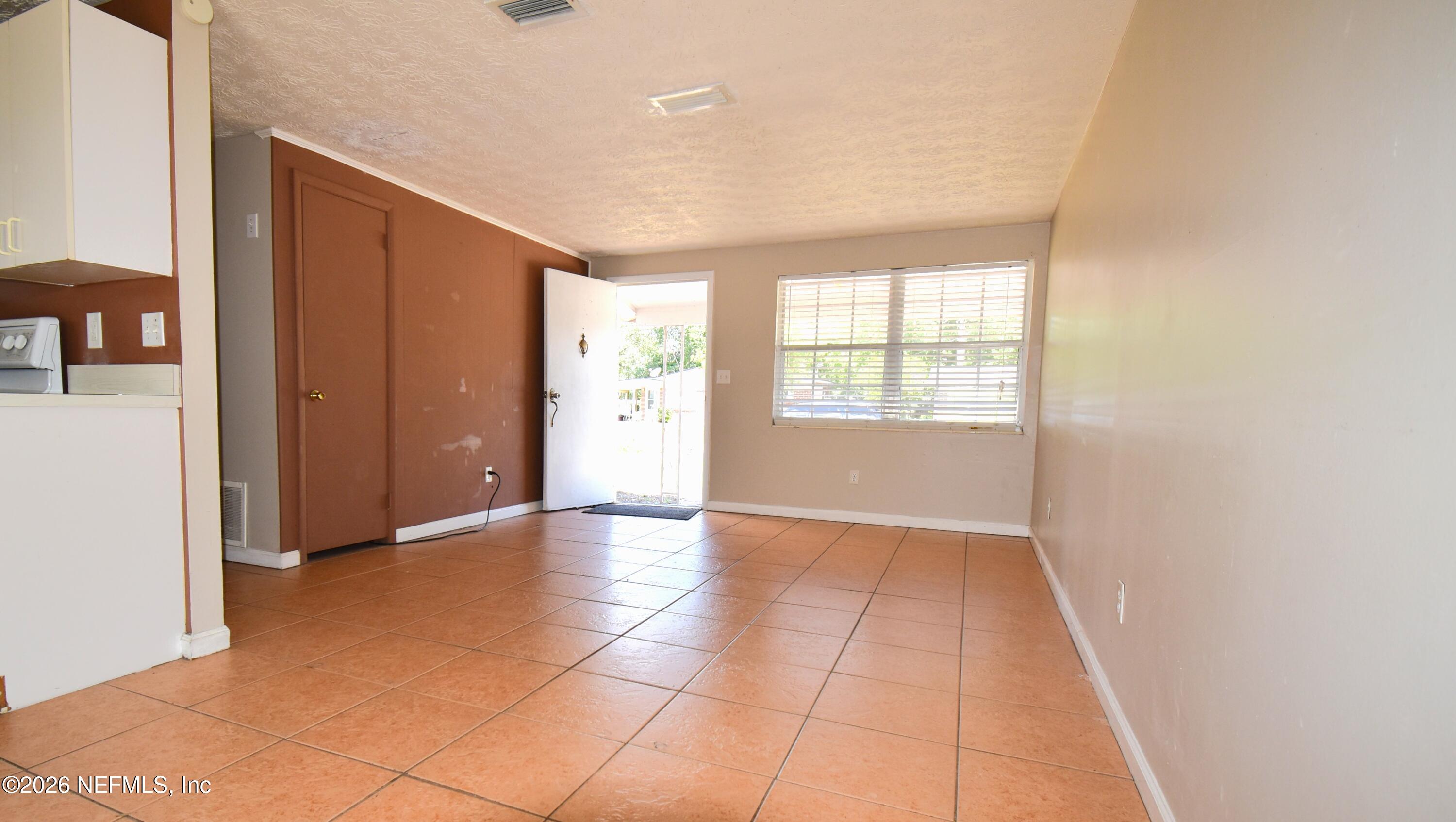434 BLAIRMORE Boulevard W