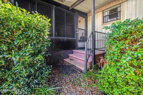 A home in Palatka