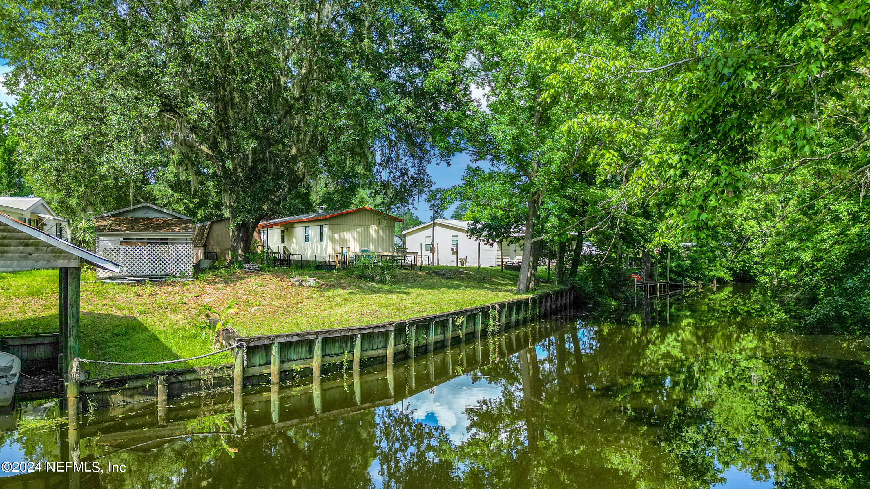 View Palatka, FL 32177 mobile home