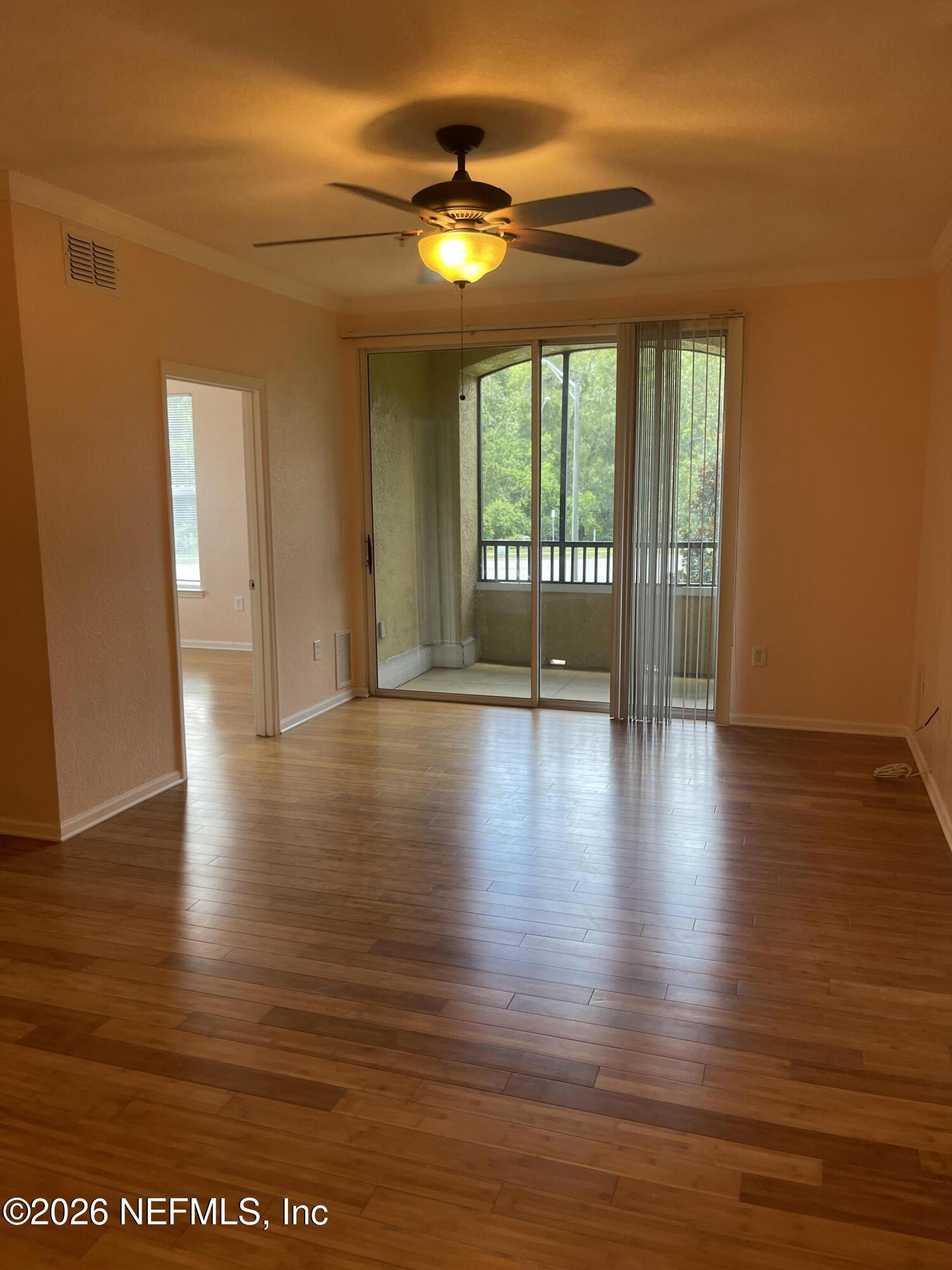 8539 GATE Parkway 122