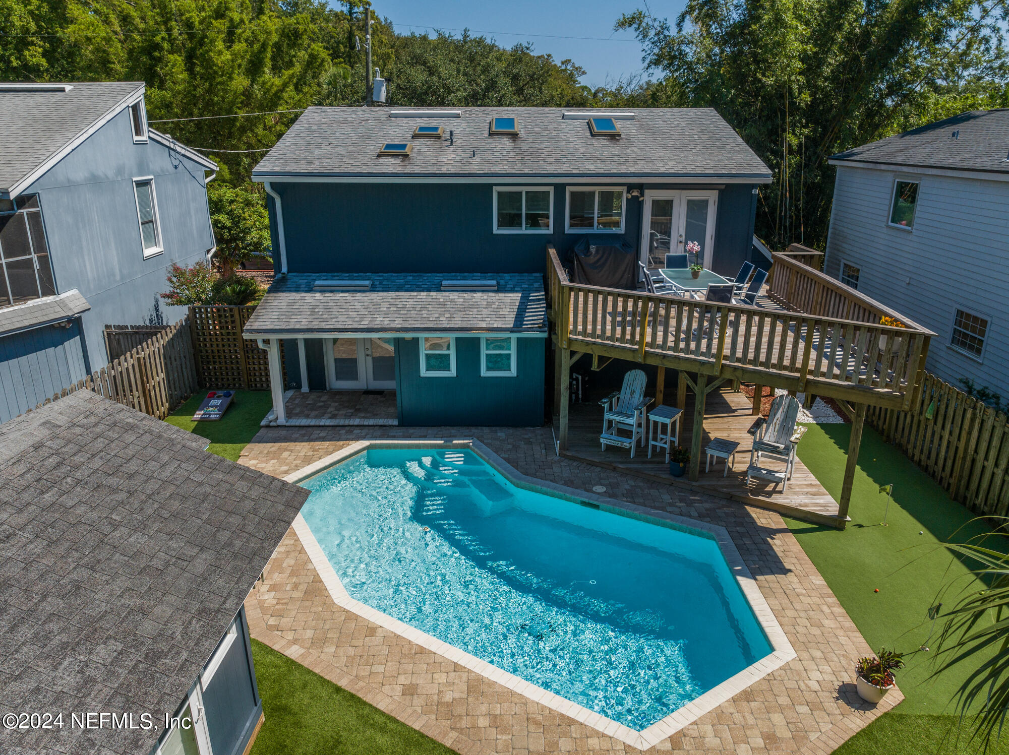 310 MAGNOLIA Street