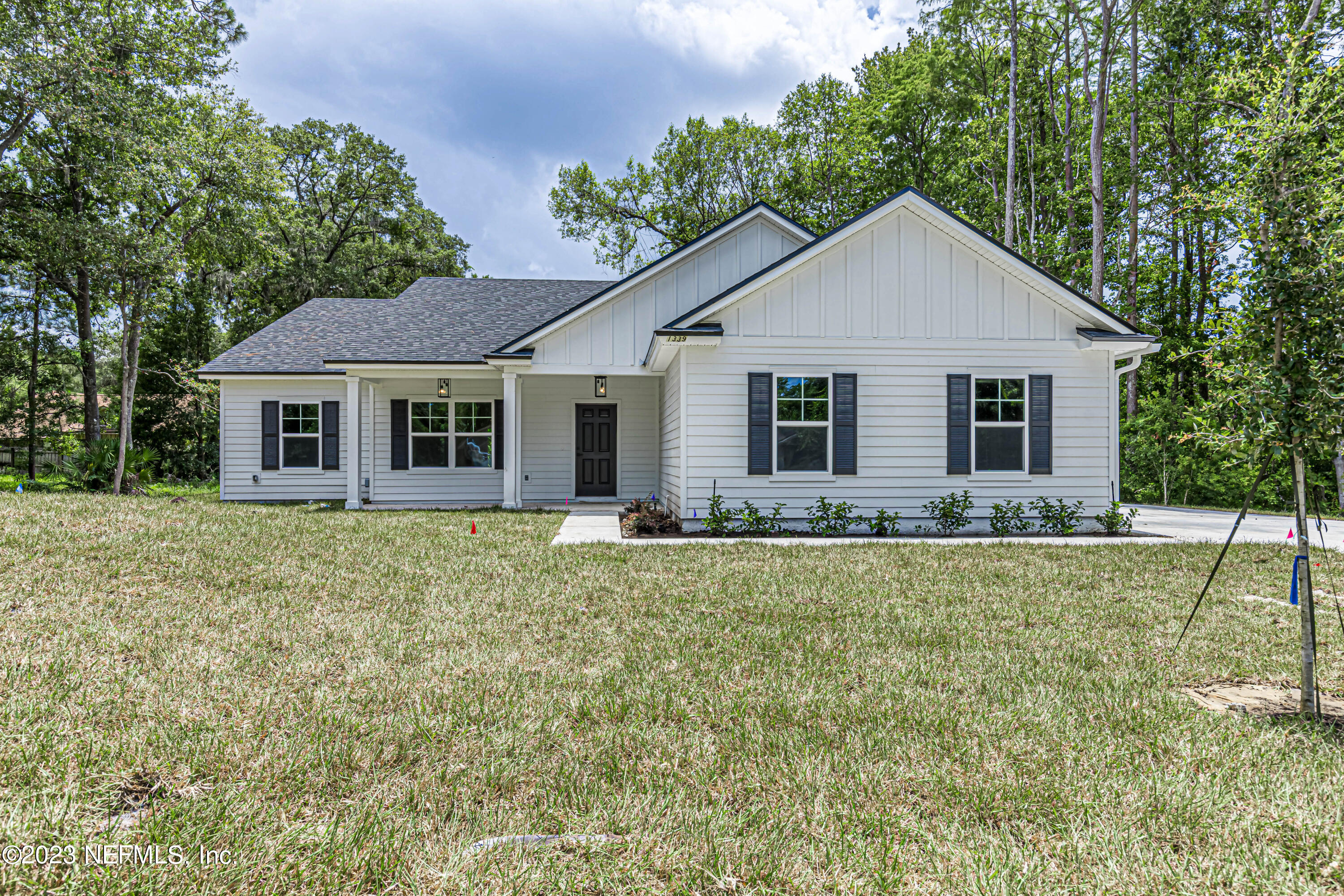 GREEN COVE SPRINGS, FL home for sale located at 1339 RIVIERA DR, GREEN COVE SPRINGS, FL 32043