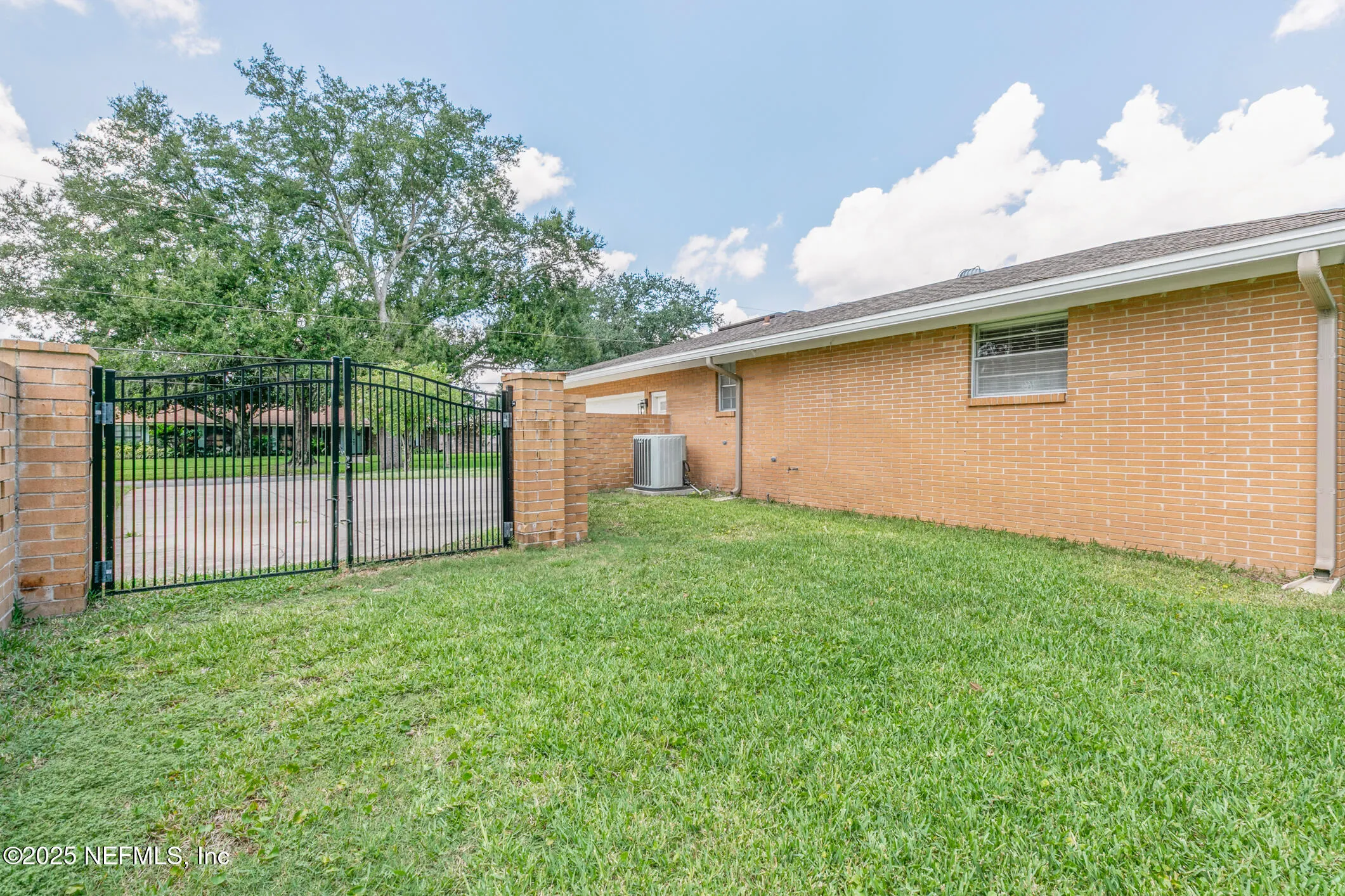 Jacksonville, Florida 32216, United States, 4 Bedrooms Bedrooms, ,3 BathroomsBathrooms,Residential,Pending,188543