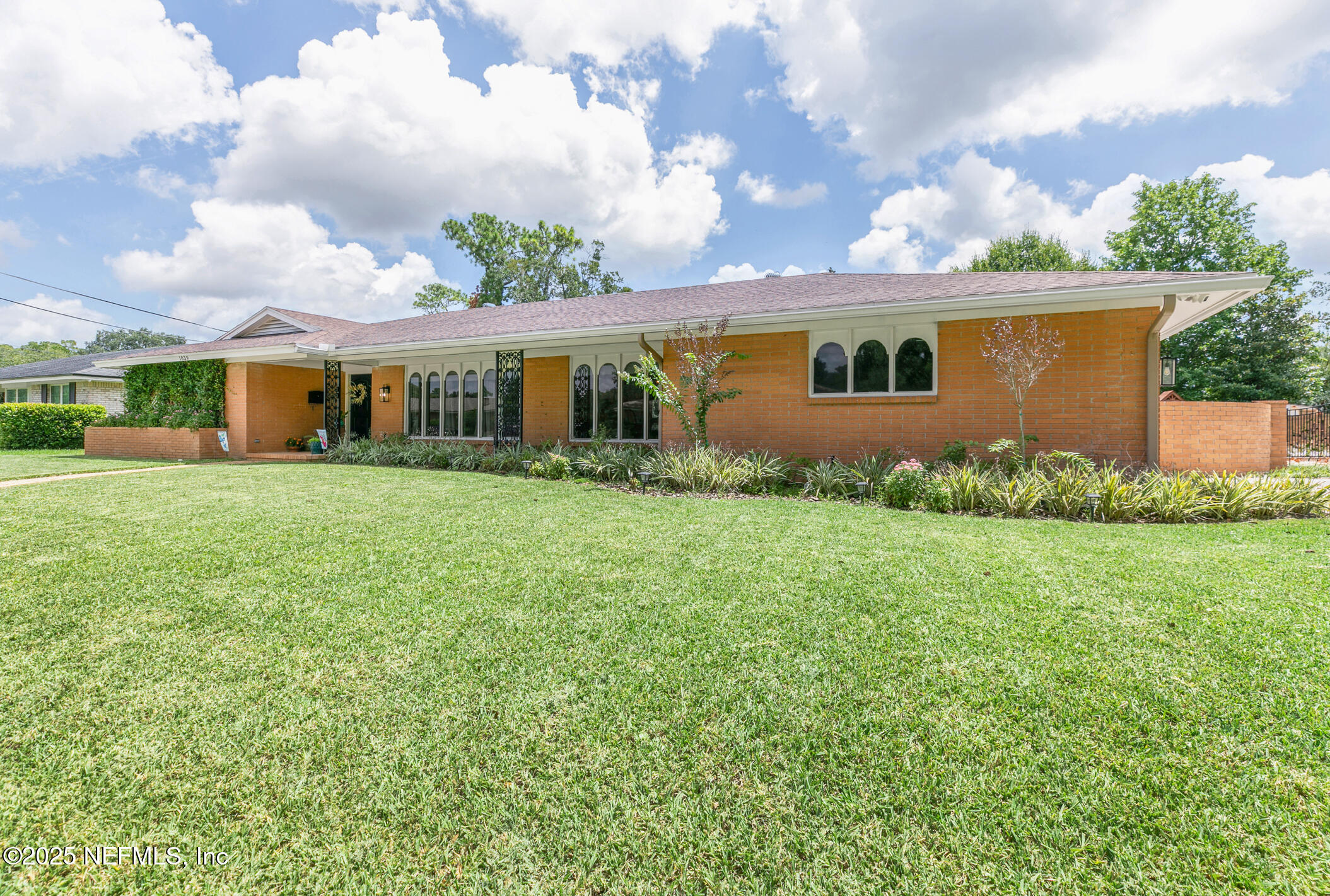 1039 LIDO Road