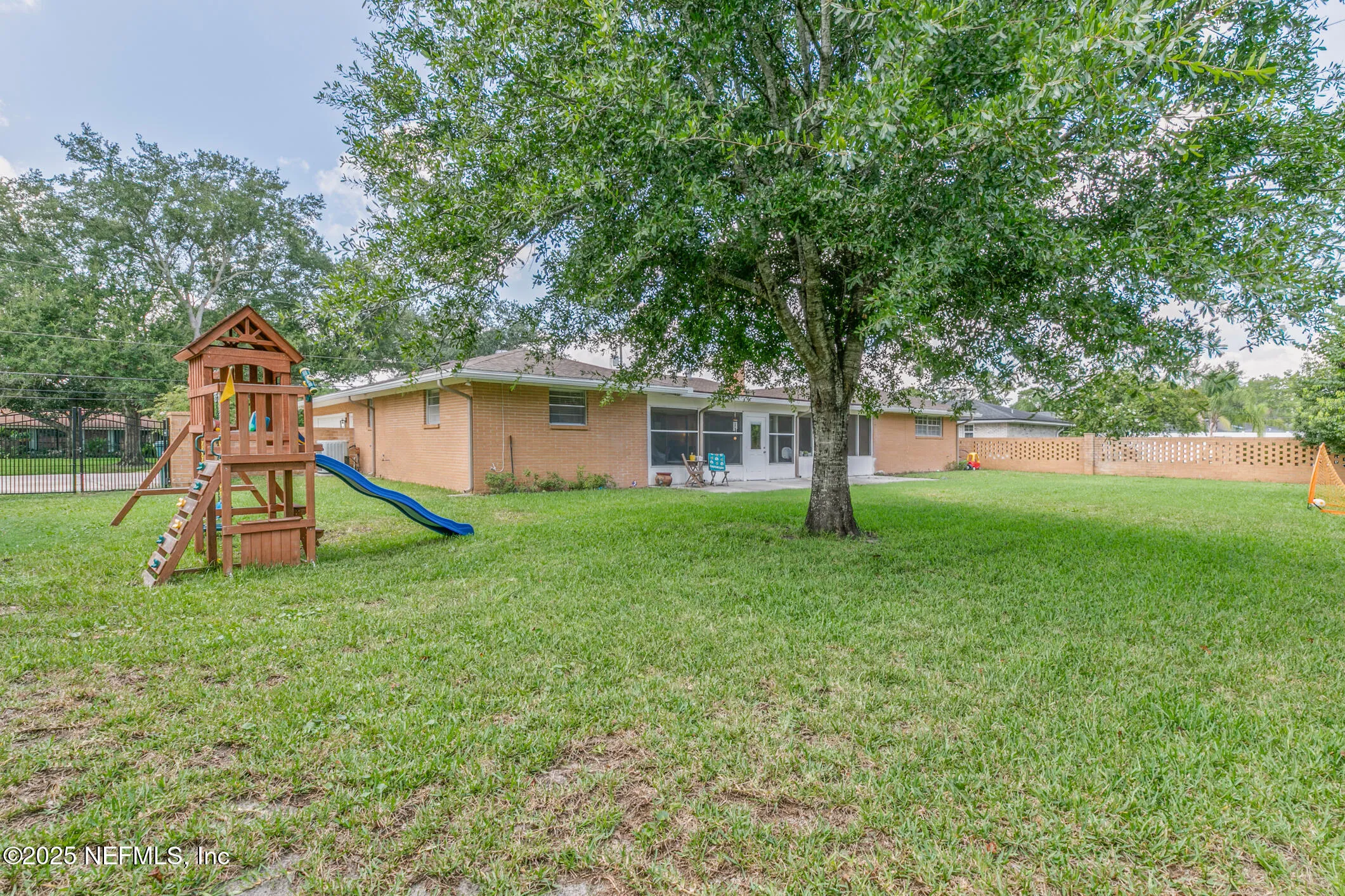 Jacksonville, Florida 32216, United States, 4 Bedrooms Bedrooms, ,3 BathroomsBathrooms,Residential,Pending,188543