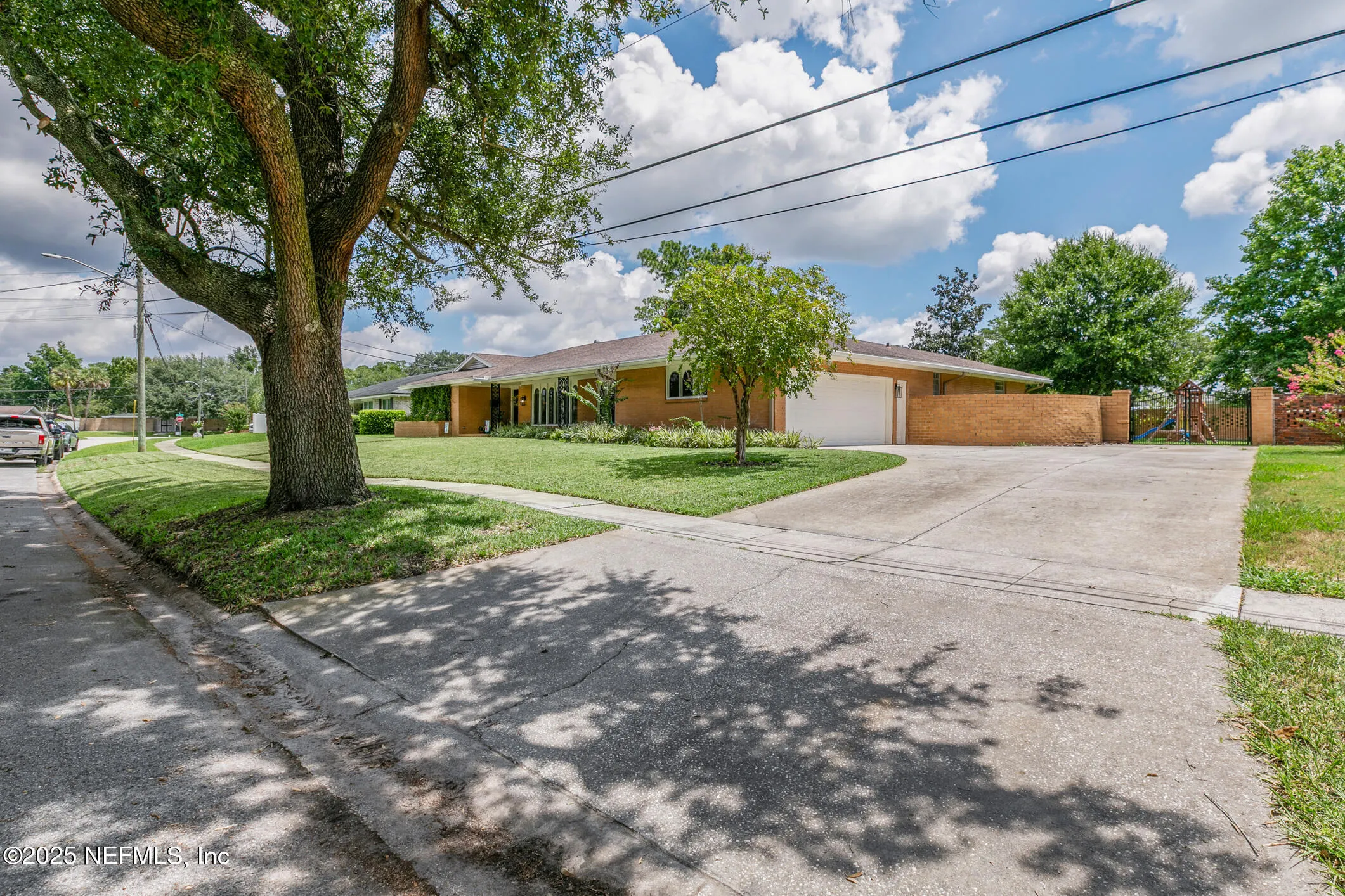 Jacksonville, Florida 32216, United States, 4 Bedrooms Bedrooms, ,3 BathroomsBathrooms,Residential,Pending,188543