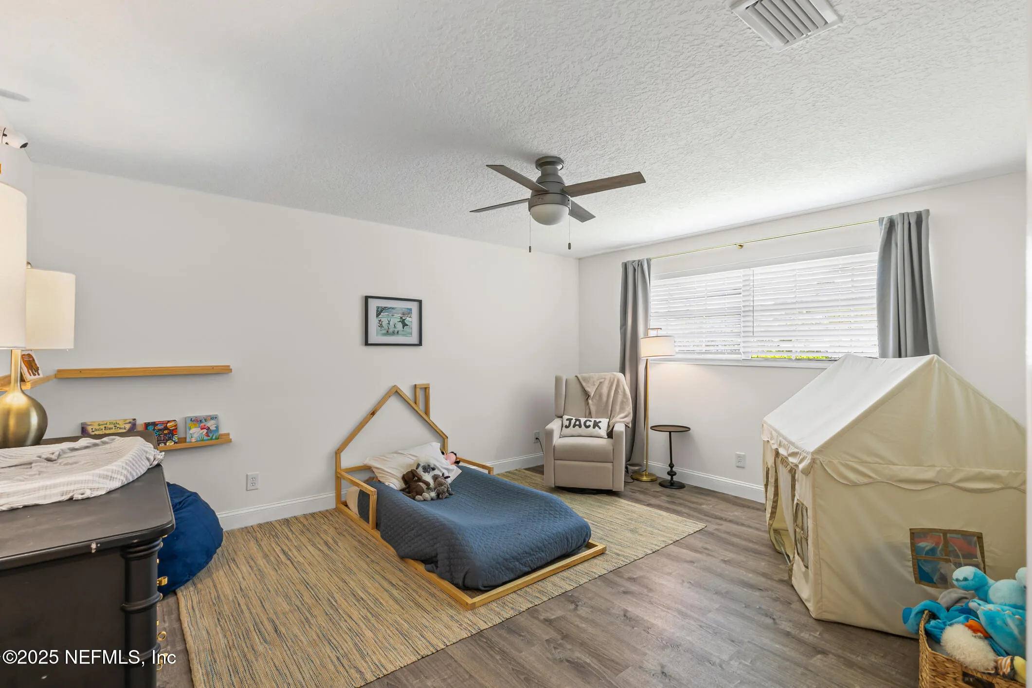 Jacksonville, Florida 32216, United States, 4 Bedrooms Bedrooms, ,3 BathroomsBathrooms,Residential,Pending,188543