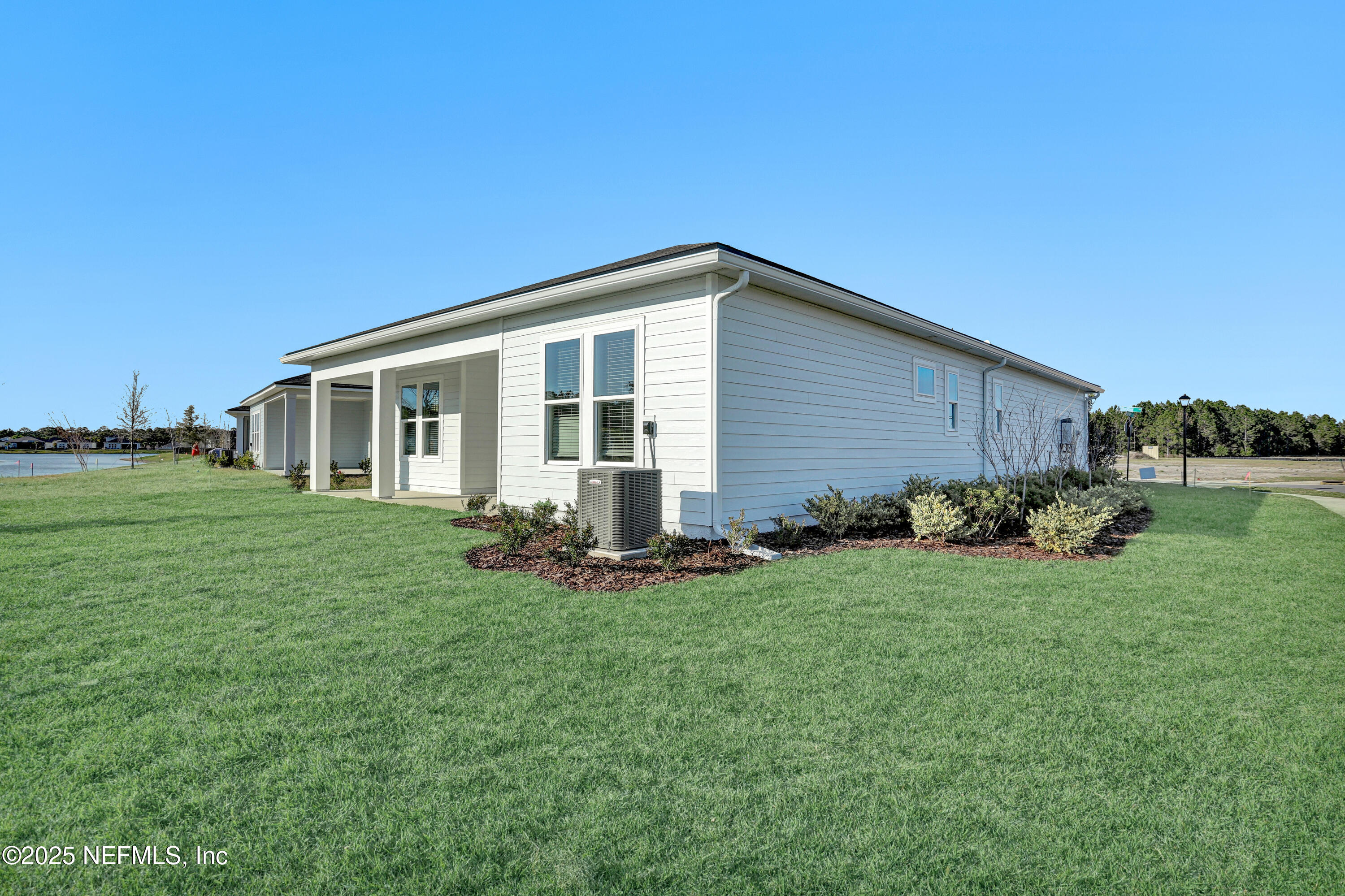 352 APPLEJACK Drive