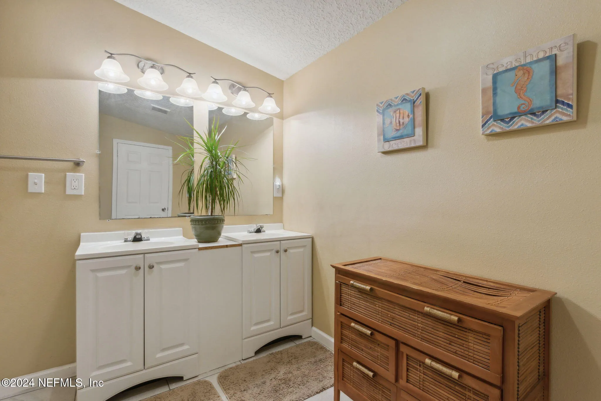 Fernandina Beach, Florida 32034, United States, 4 Bedrooms Bedrooms, ,3 BathroomsBathrooms,Residential,Active,78276