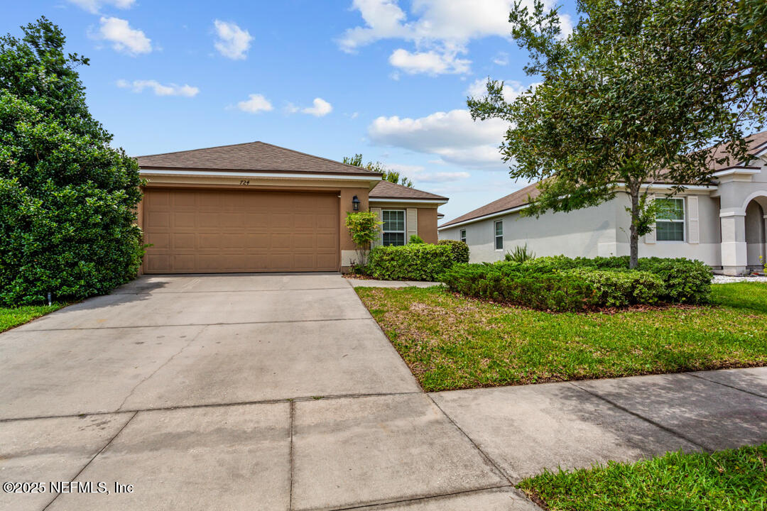 724 SUNNY STROLL Drive