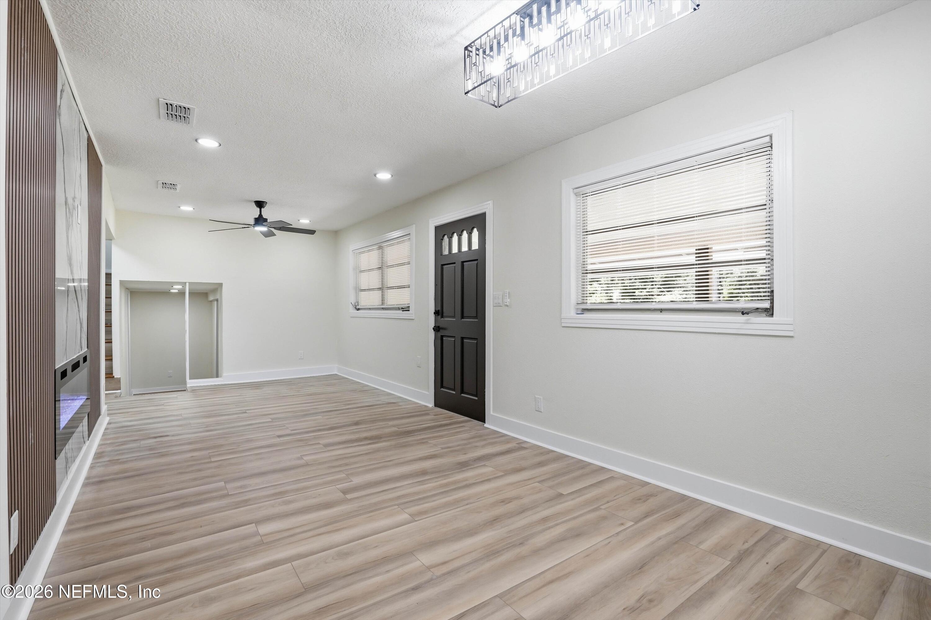 2607 DAVIS Road
