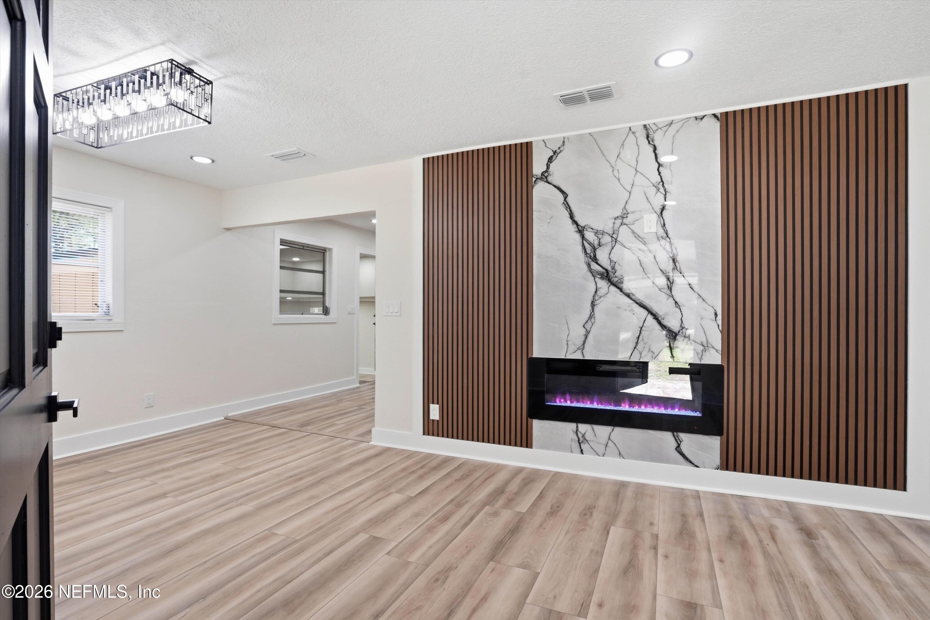 2607 DAVIS Road