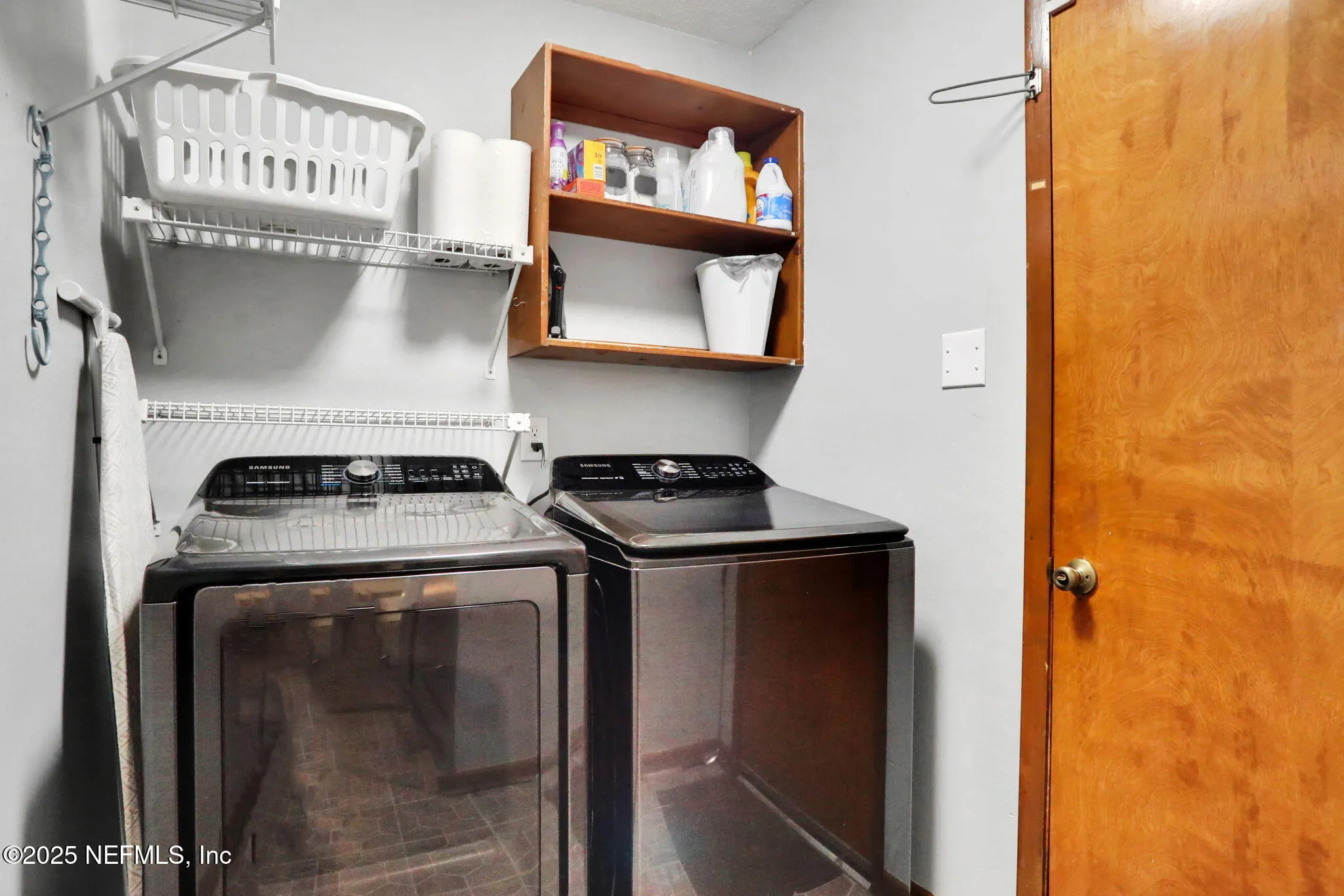 Jacksonville, Florida 32277, United States, 3 Bedrooms Bedrooms, ,3 BathroomsBathrooms,Residential,Pending,207129