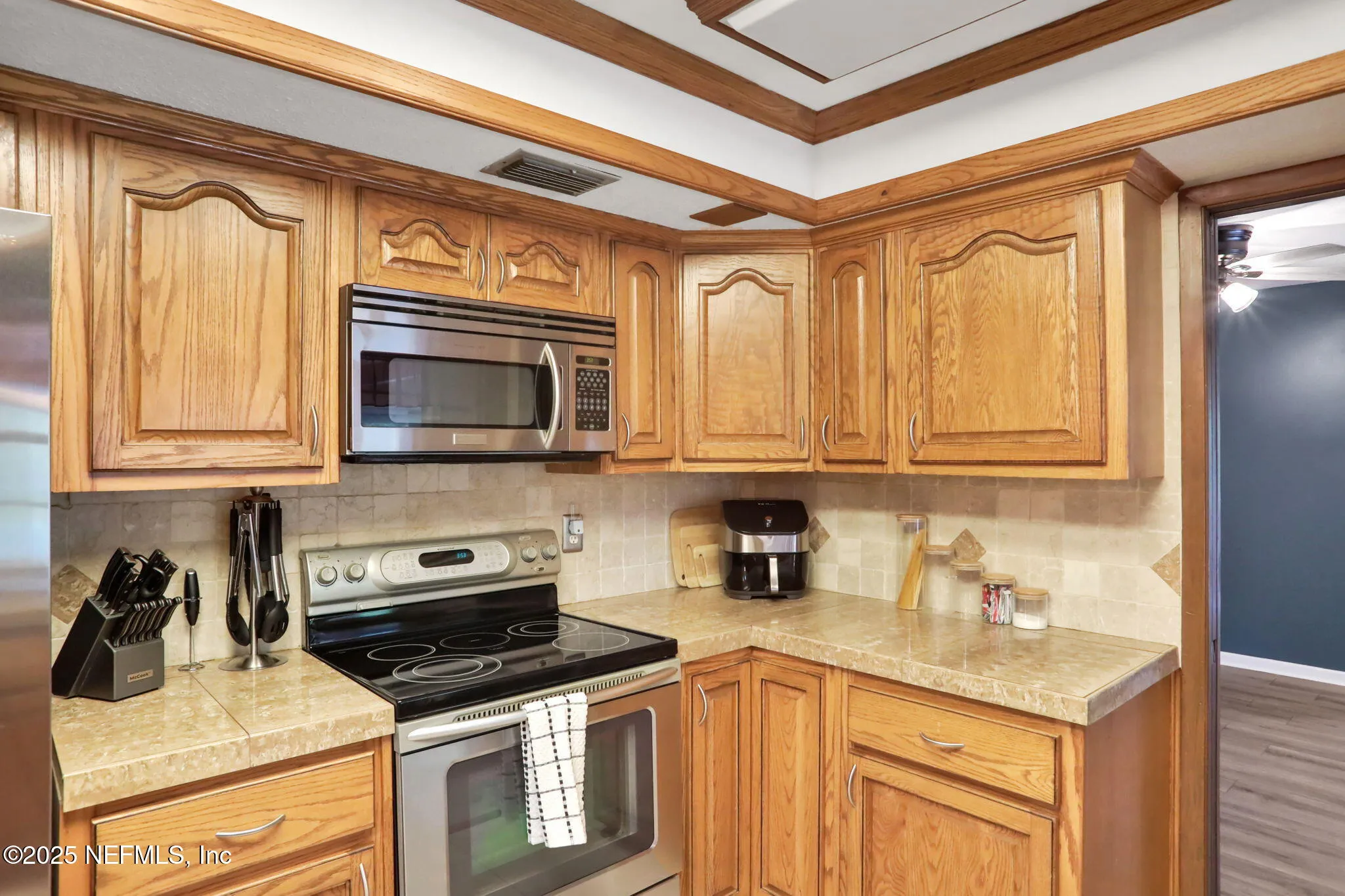 Jacksonville, Florida 32277, United States, 3 Bedrooms Bedrooms, ,3 BathroomsBathrooms,Residential,Pending,207129