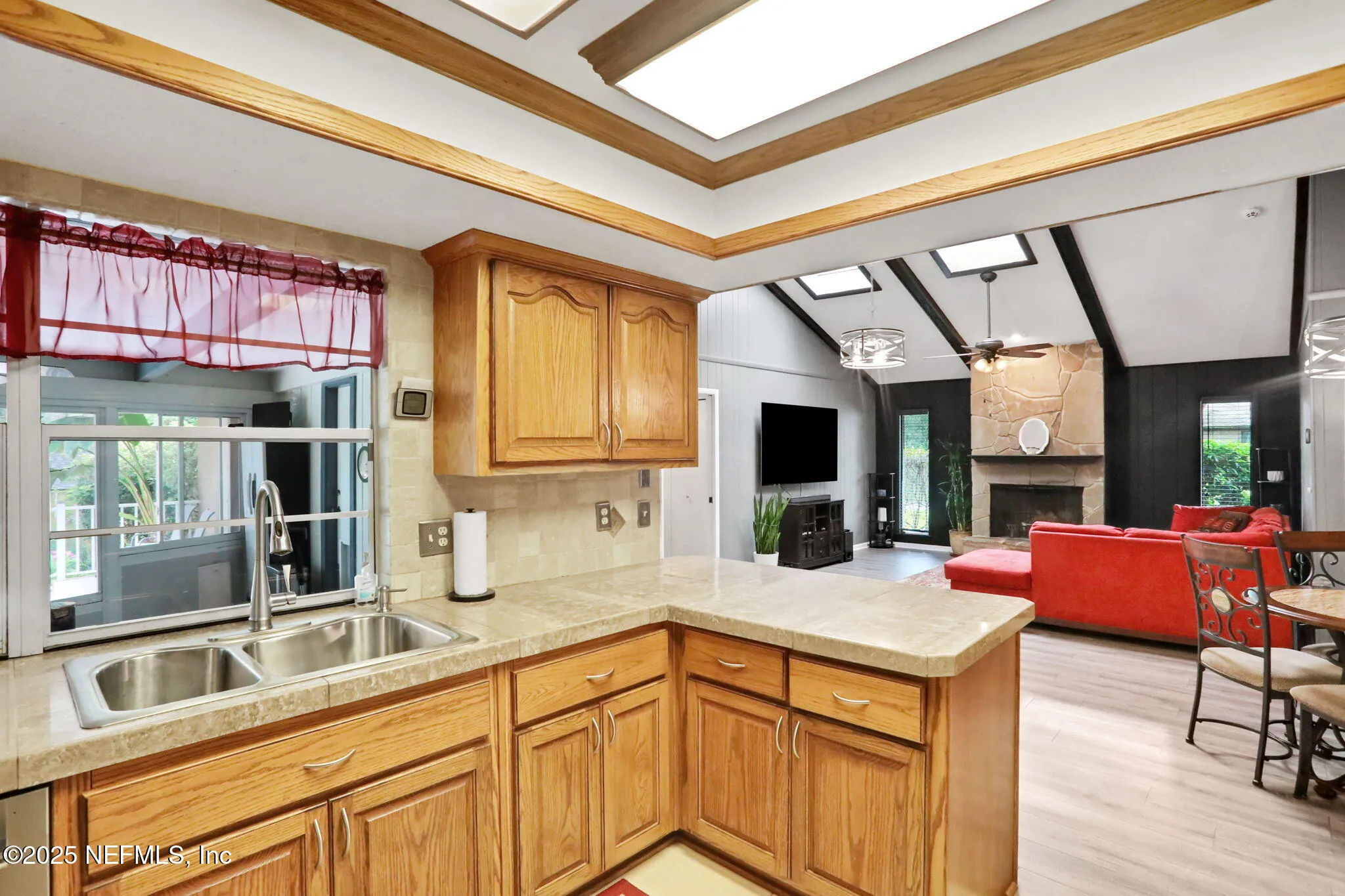 Jacksonville, Florida 32277, United States, 3 Bedrooms Bedrooms, ,3 BathroomsBathrooms,Residential,Pending,207129