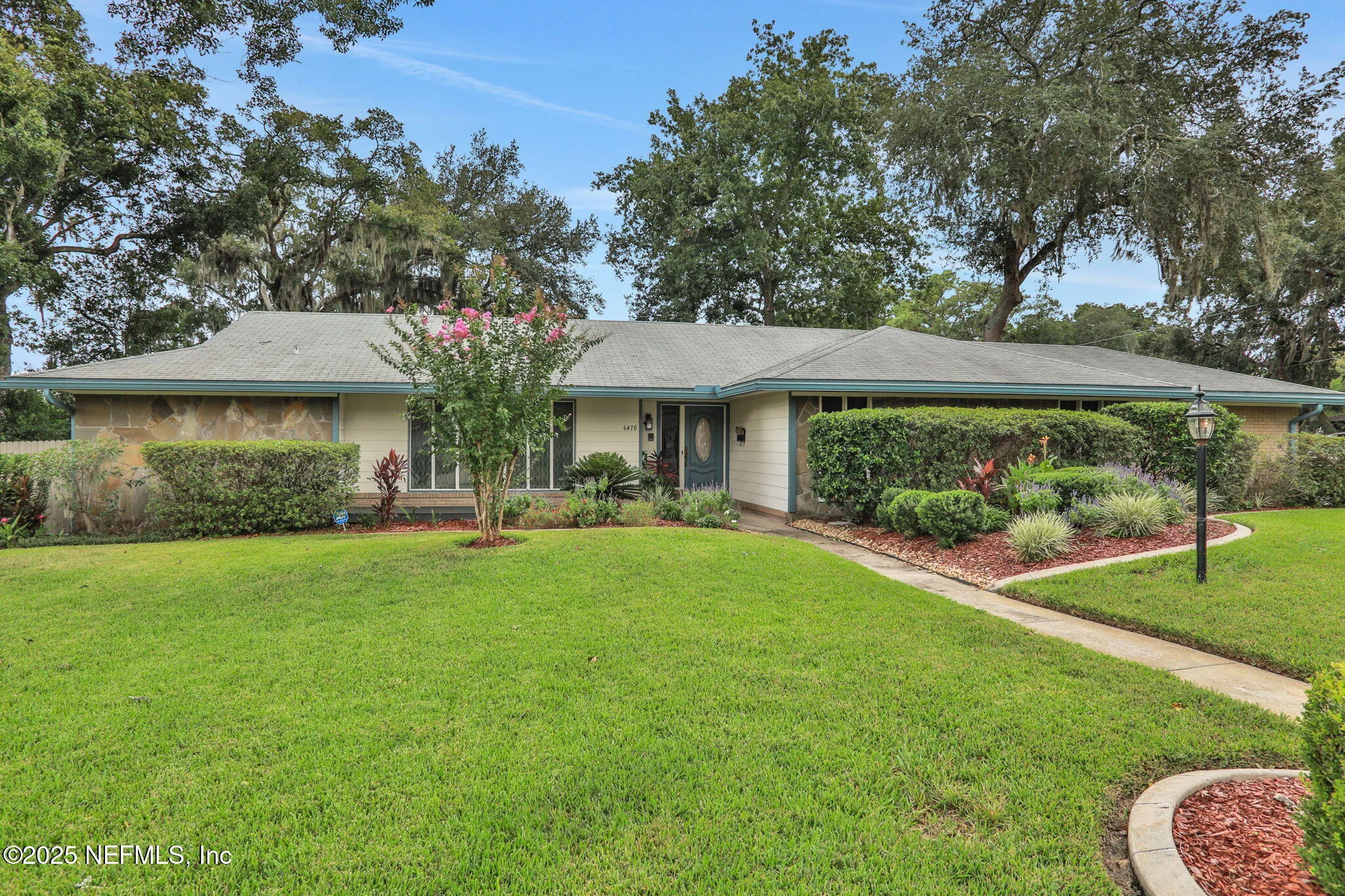 Jacksonville, Florida 32277, United States, 3 Bedrooms Bedrooms, ,3 BathroomsBathrooms,Residential,Pending,207129