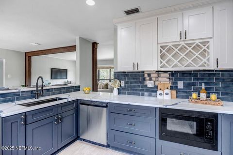 2377 WILMONT Avenue Jacksonville FL 32218