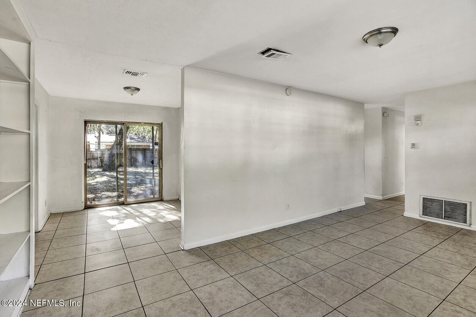 Jacksonville, Florida 32233, United States, 3 Bedrooms Bedrooms, ,2 BathroomsBathrooms,Residential,Pending,26565