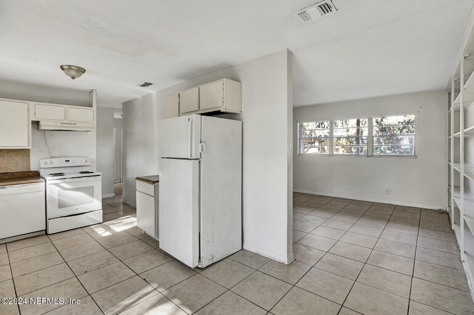 Jacksonville, Florida 32233, United States, 3 Bedrooms Bedrooms, ,2 BathroomsBathrooms,Residential,Pending,26565