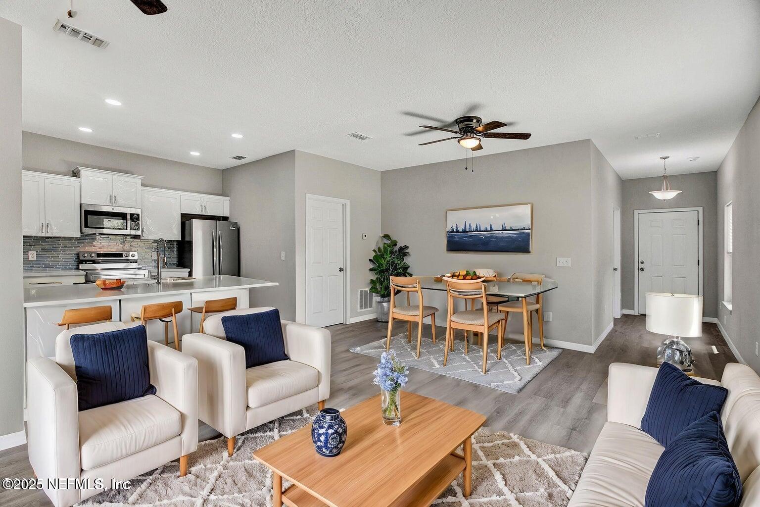 6715, 6717 BAKERSFIELD Drive