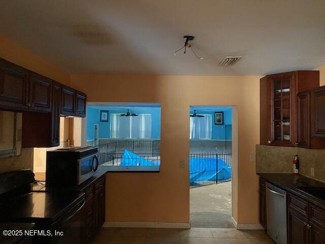 1645 FOREST HILLS Road
