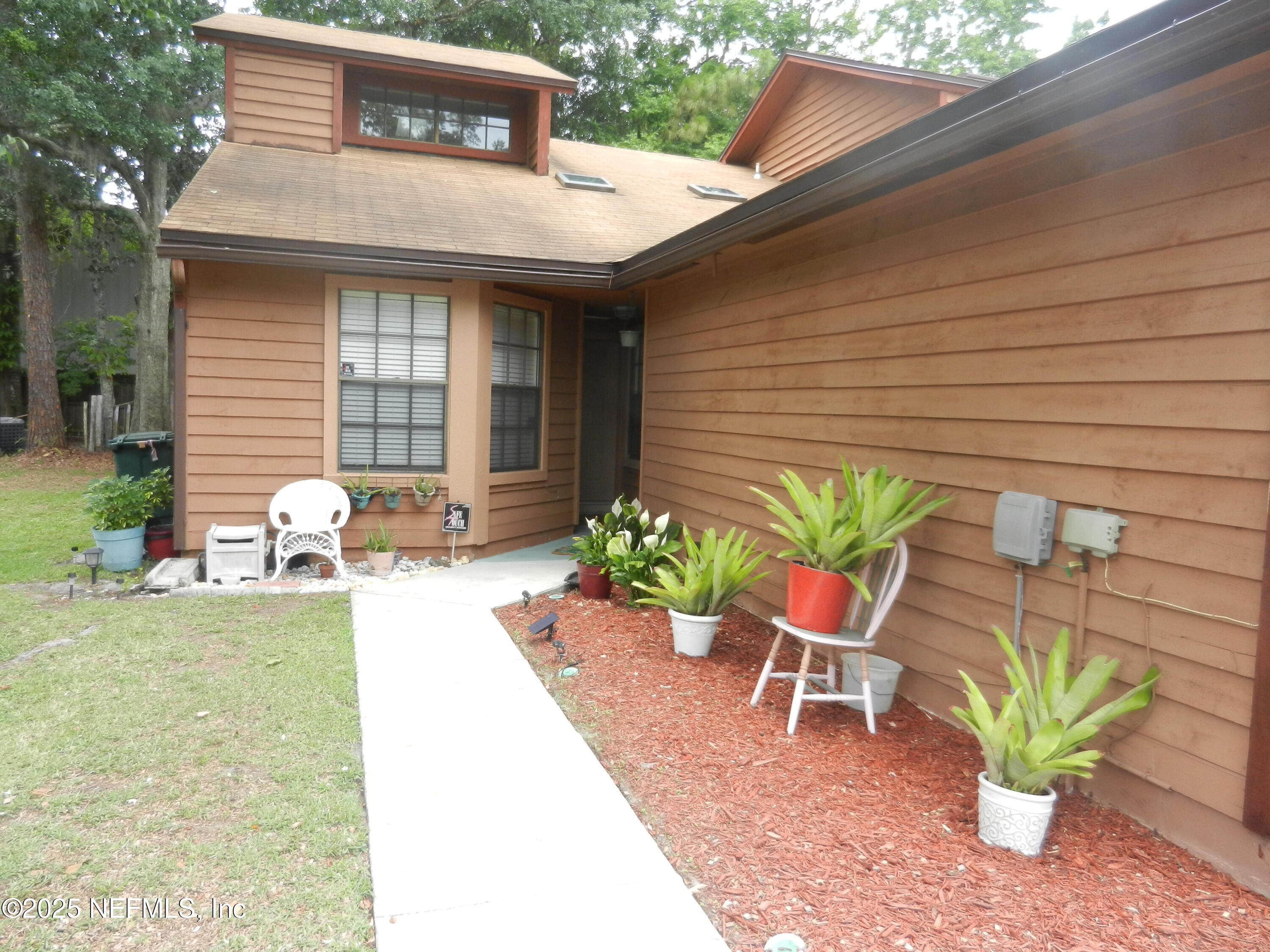 11430 SQUIRE WAY Lane