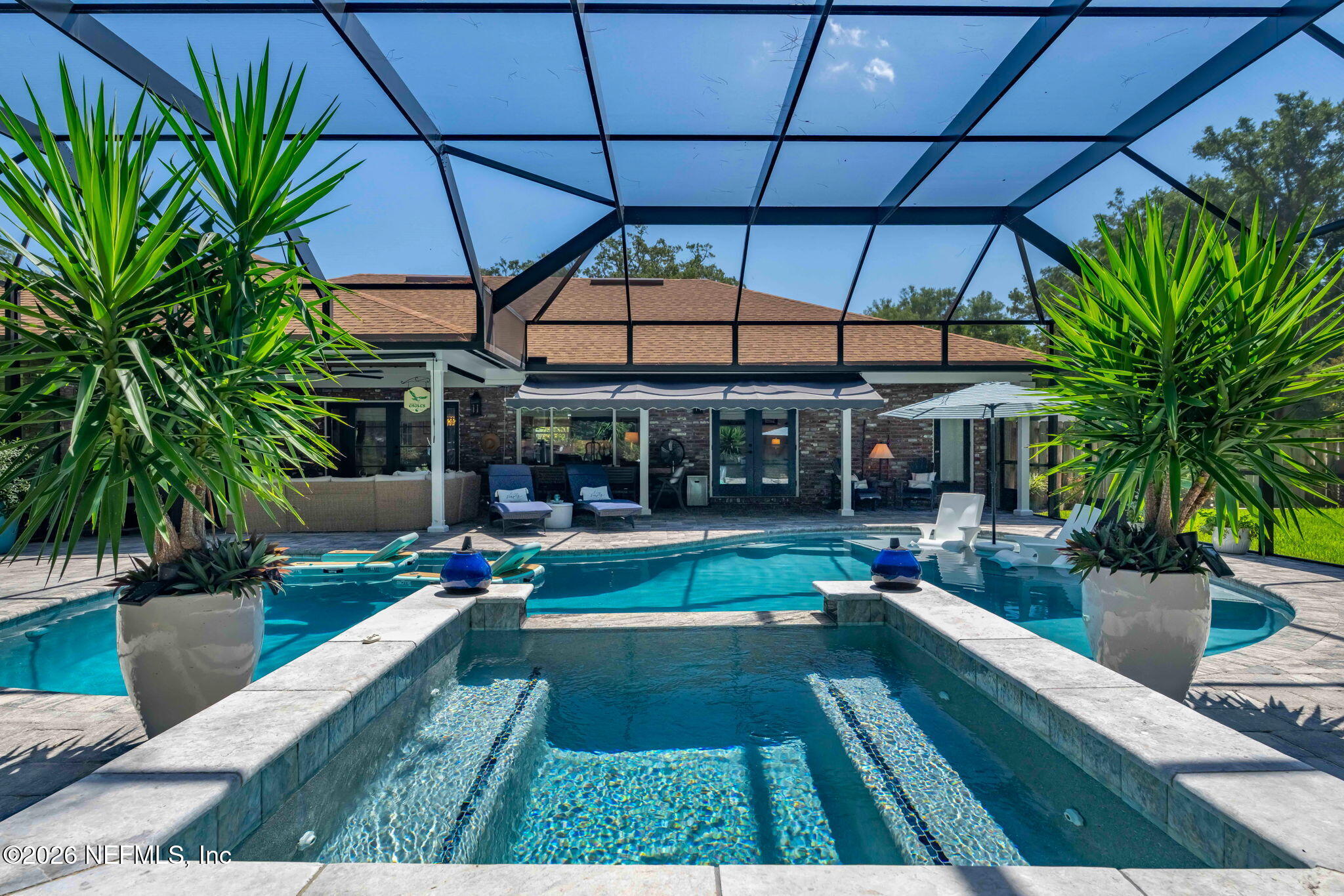 8148 BLUE JAY Lane