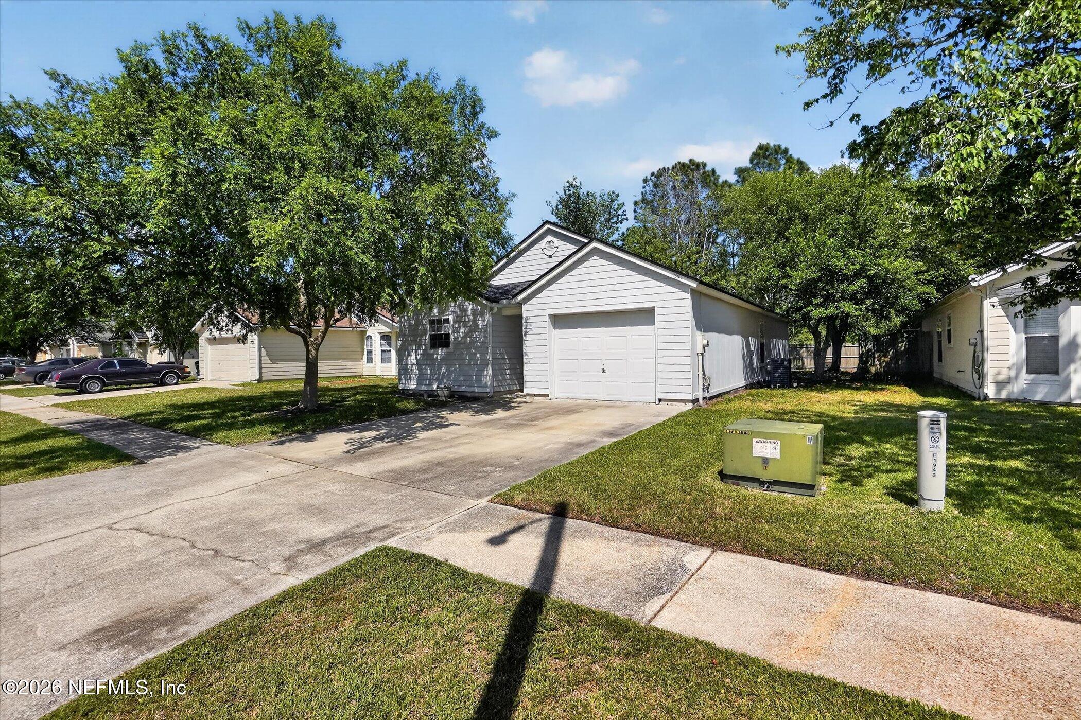 1943 HUNTERS TRACE Circle