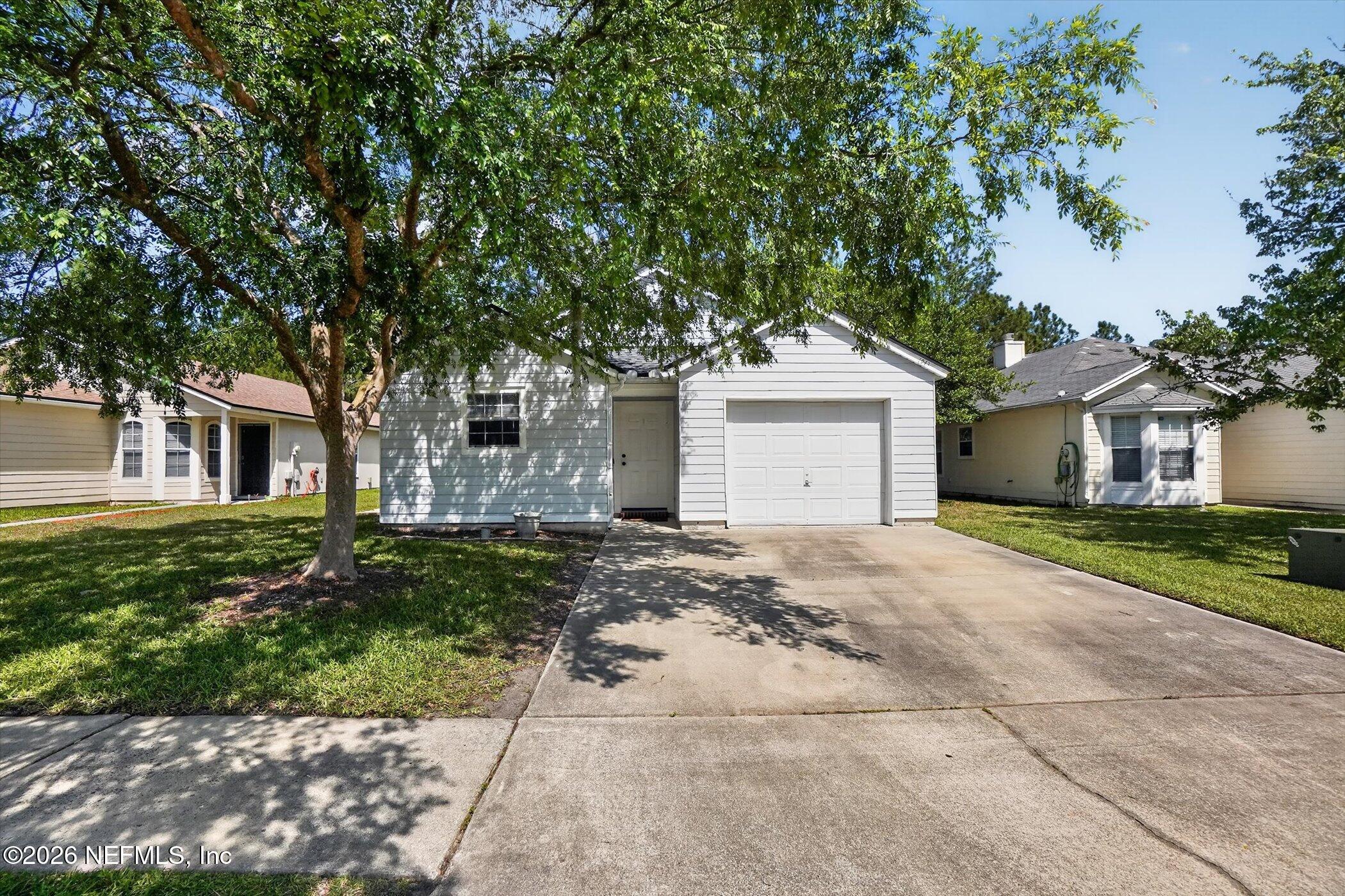 1943 HUNTERS TRACE Circle