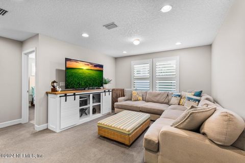 Single Family Residence in Jacksonville Beach FL 4016 SEASIDE Drive 26.jpg