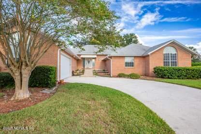 4967 LAUREL GREEN Way E