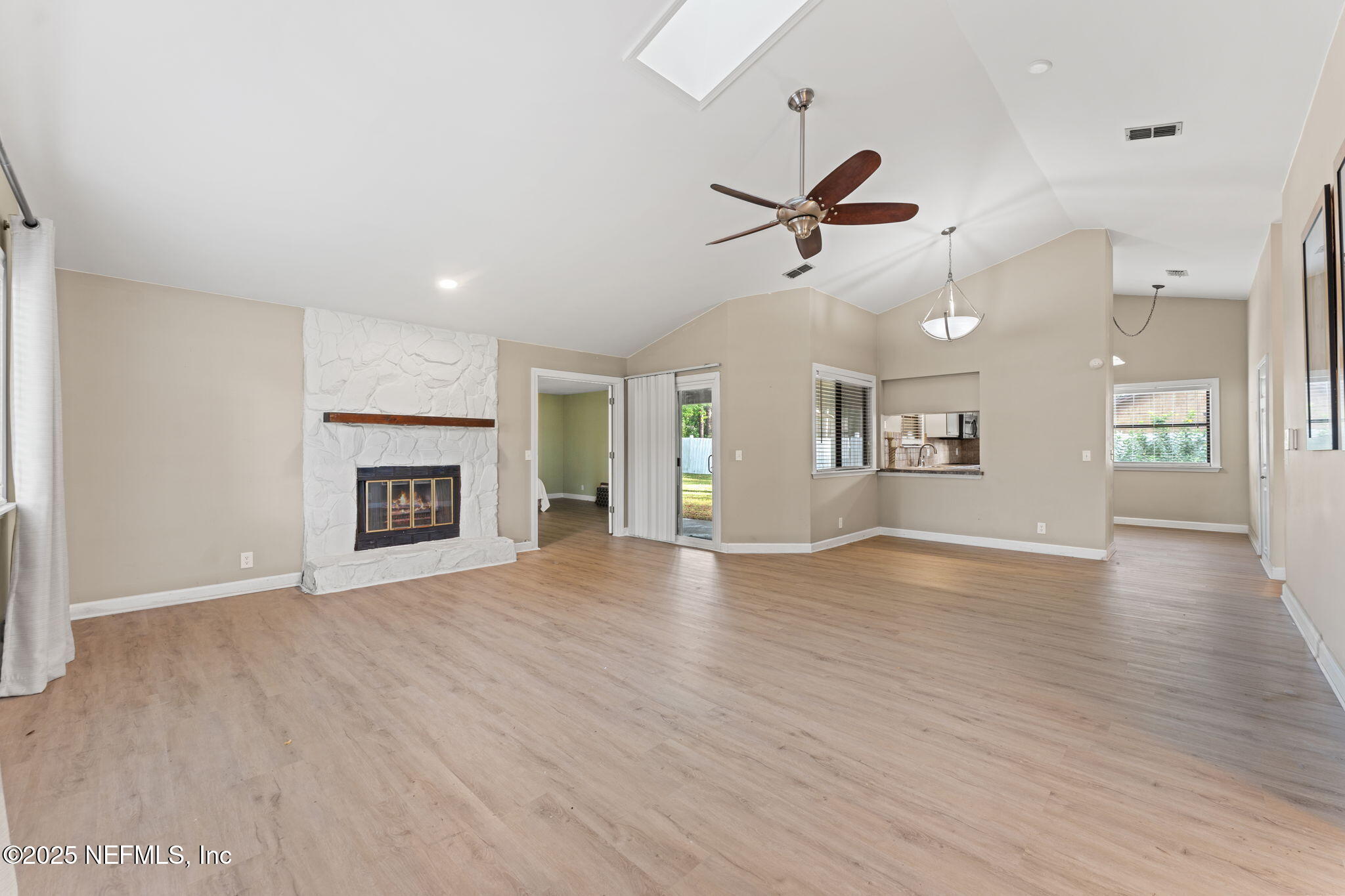 8223 CROSSWIND Court