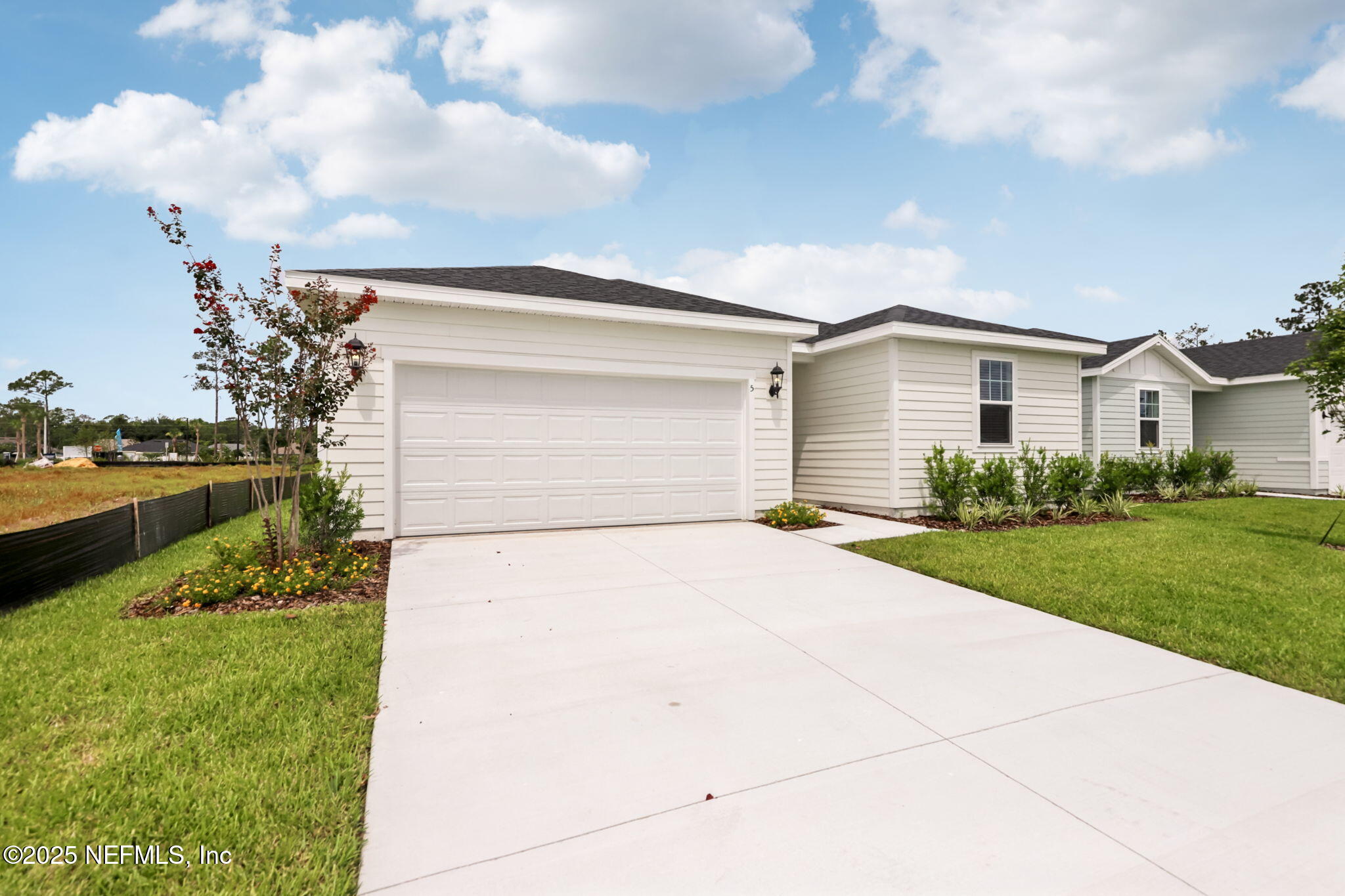 5 WANDERING CREEK Way