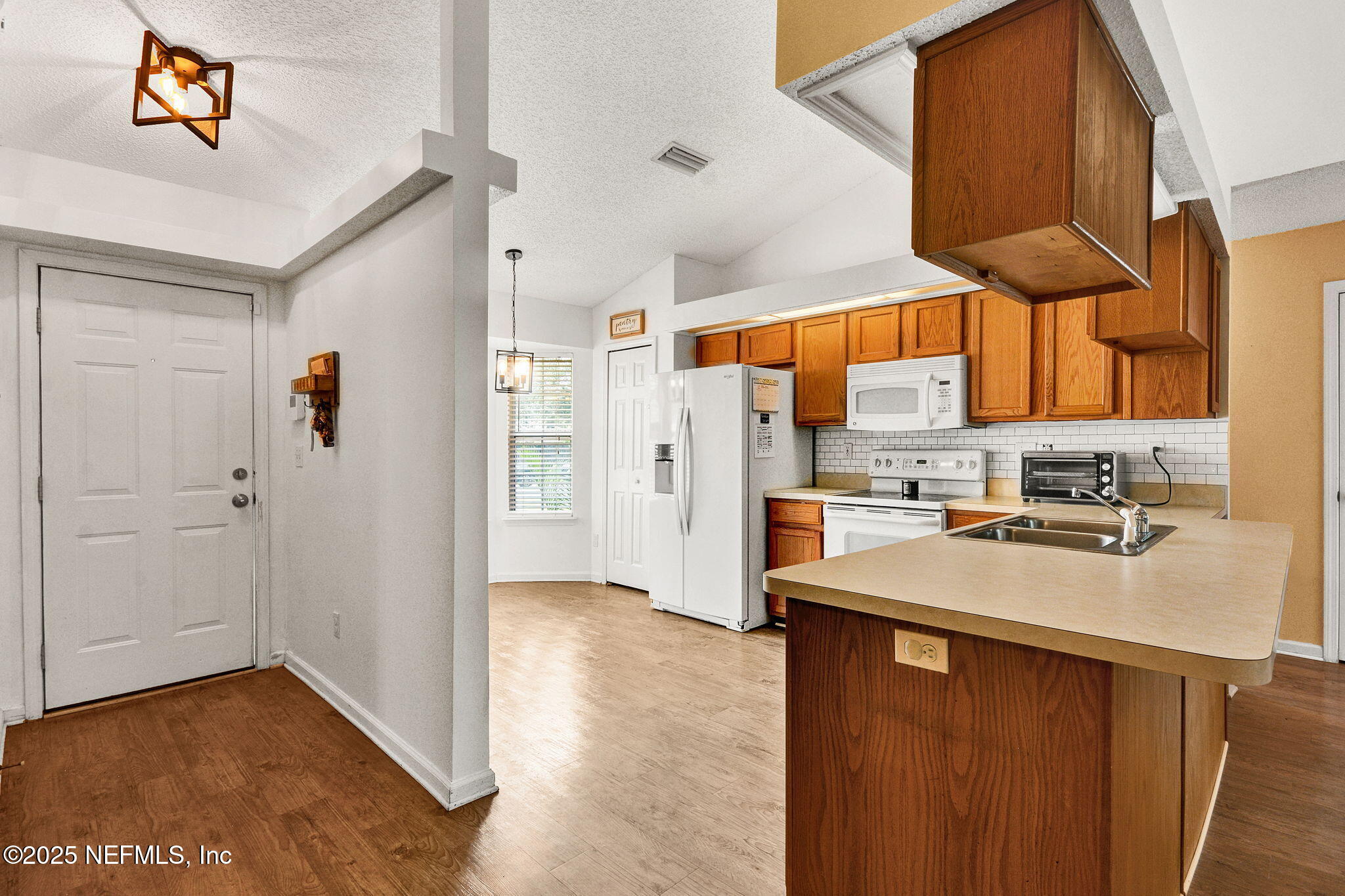 8096 BEATLE Boulevard