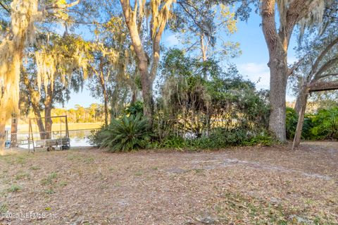 A home in Interlachen