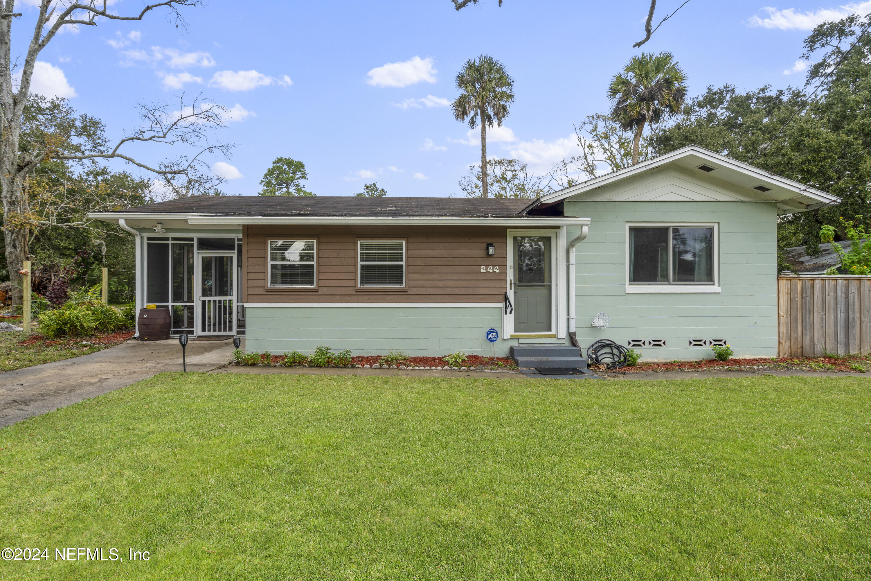 St Augustine, FL home for sale located at 244 Ravenswood Drive, St Augustine, FL 32084