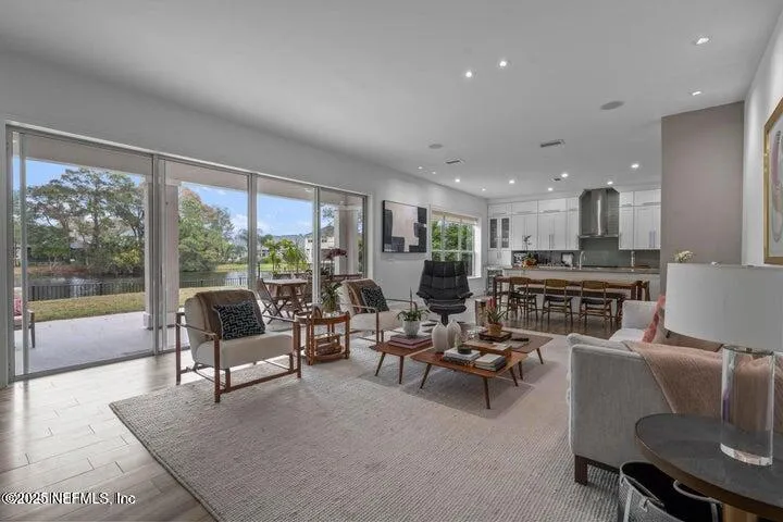 Ponte Vedra Beach, Florida 32082, United States, 5 Bedrooms Bedrooms, ,4 BathroomsBathrooms,Residential,Active,132511