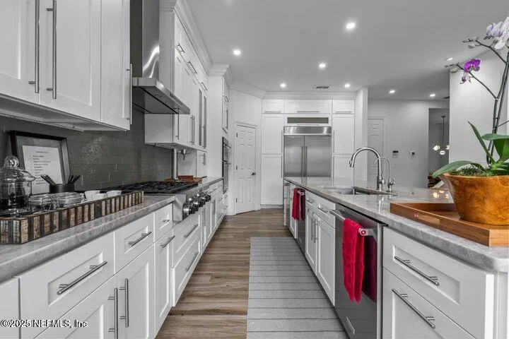 Ponte Vedra Beach, Florida 32082, United States, 5 Bedrooms Bedrooms, ,4 BathroomsBathrooms,Residential,Active,132511