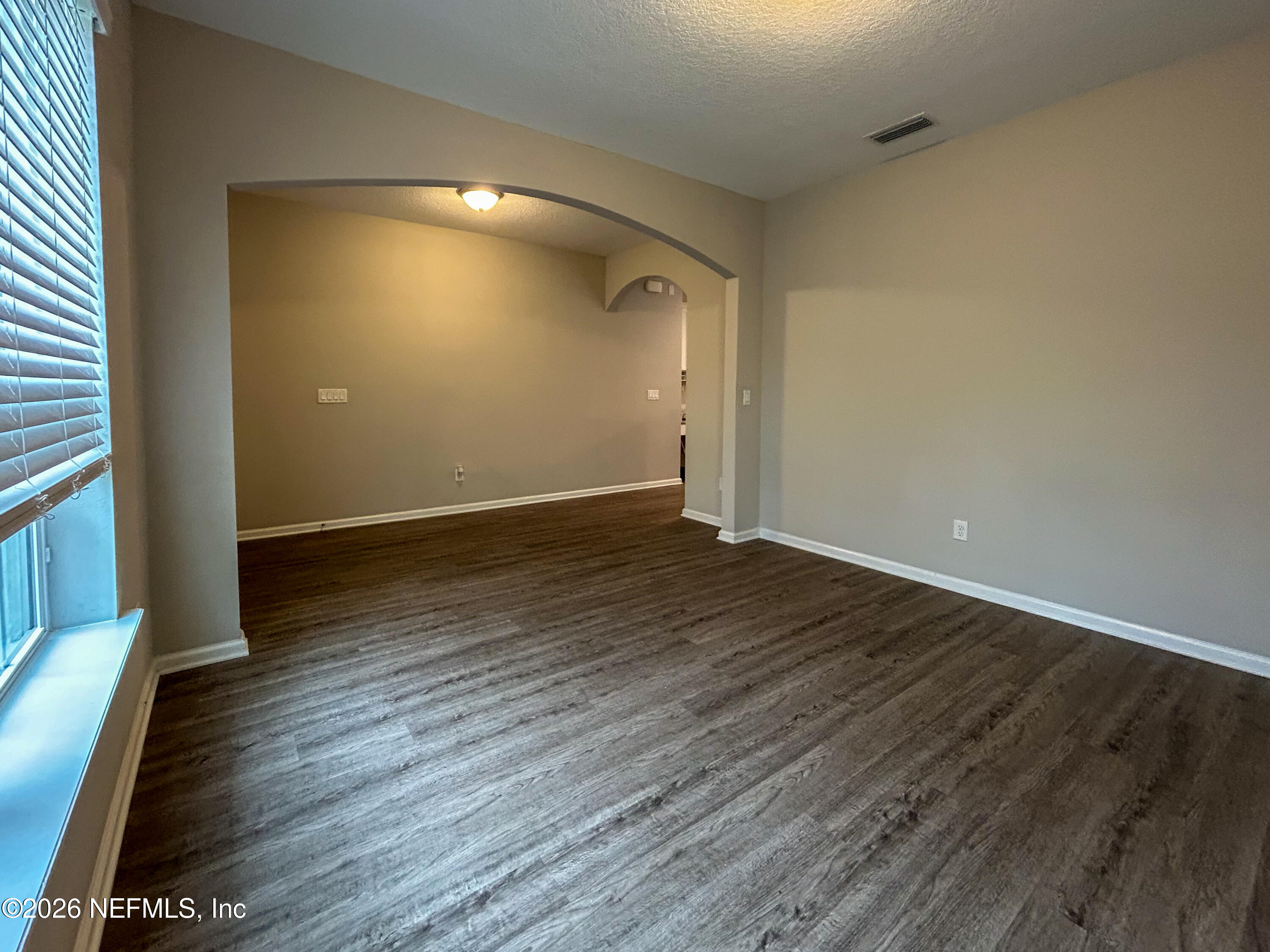 2734 COPPERWOOD Avenue