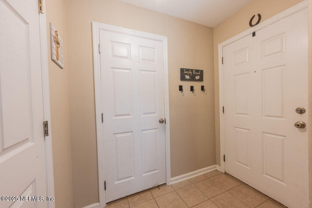 160 CRETE Court