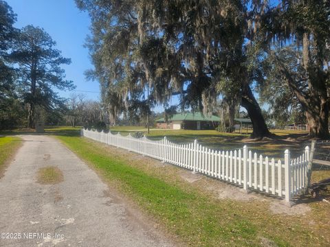 A home in Lake Butler