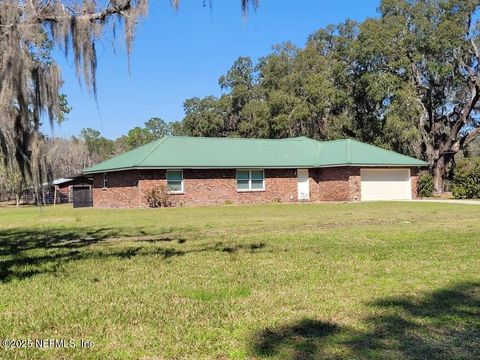 A home in Lake Butler