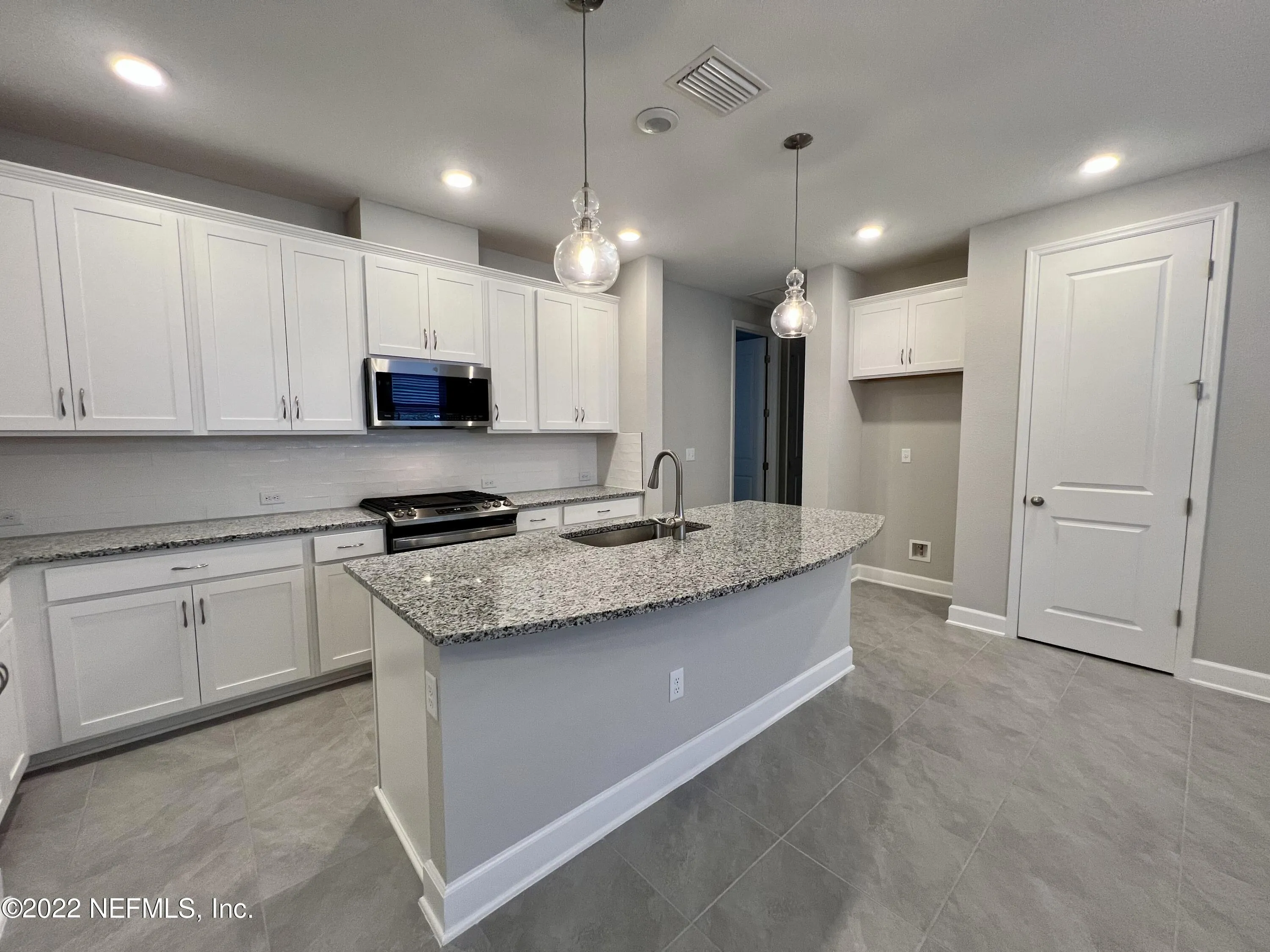 St Augustine, Florida 32092, United States, 3 Bedrooms Bedrooms, ,2 BathroomsBathrooms,Residential,Pending,19406