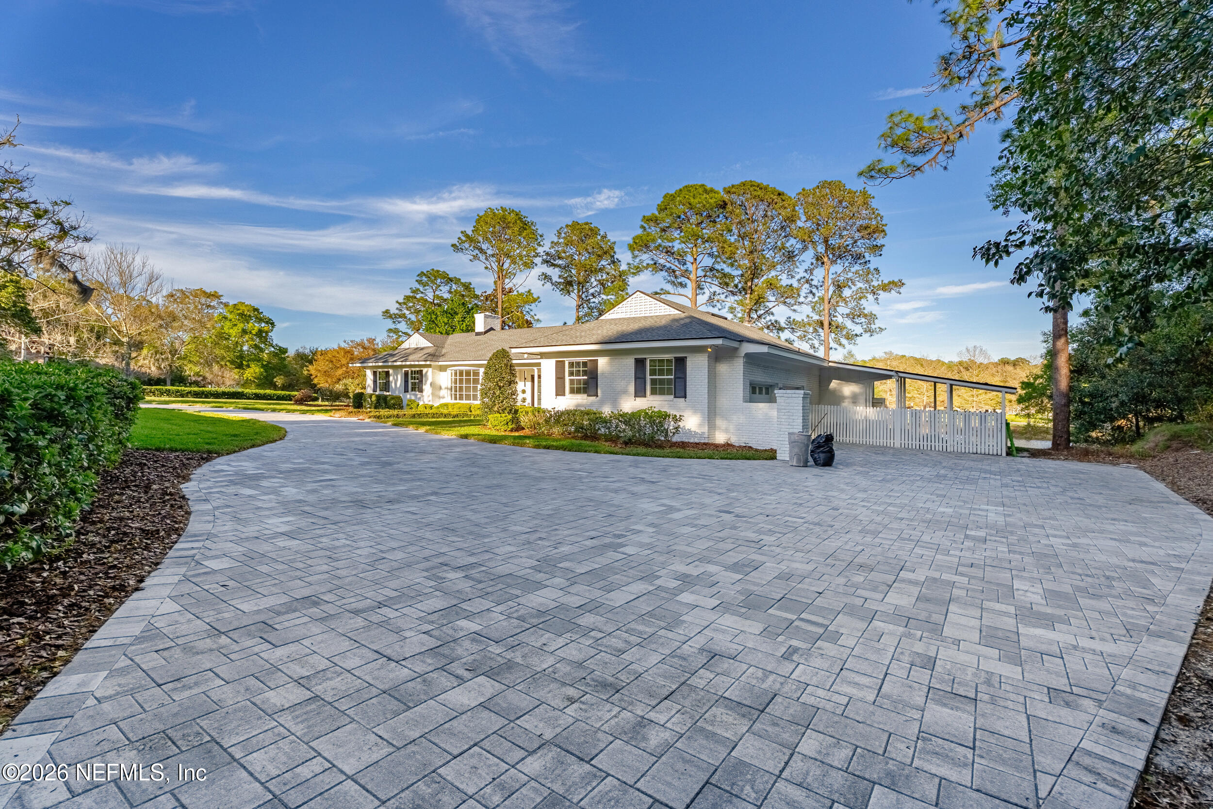 10042 LAKE LAMAR Court