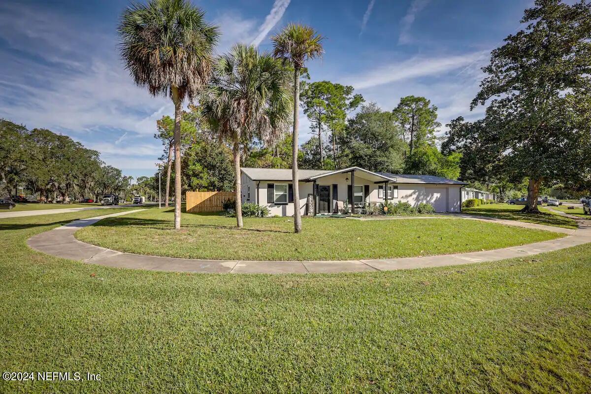 St Augustine, FL home for sale located at 50 Phoenetia Drive, St Augustine, FL 32086