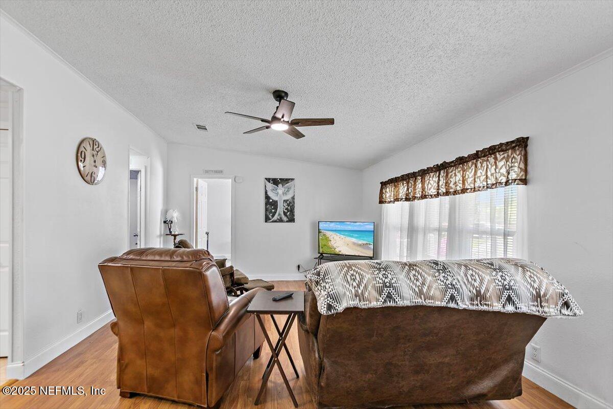 14513 DUVAL Place W