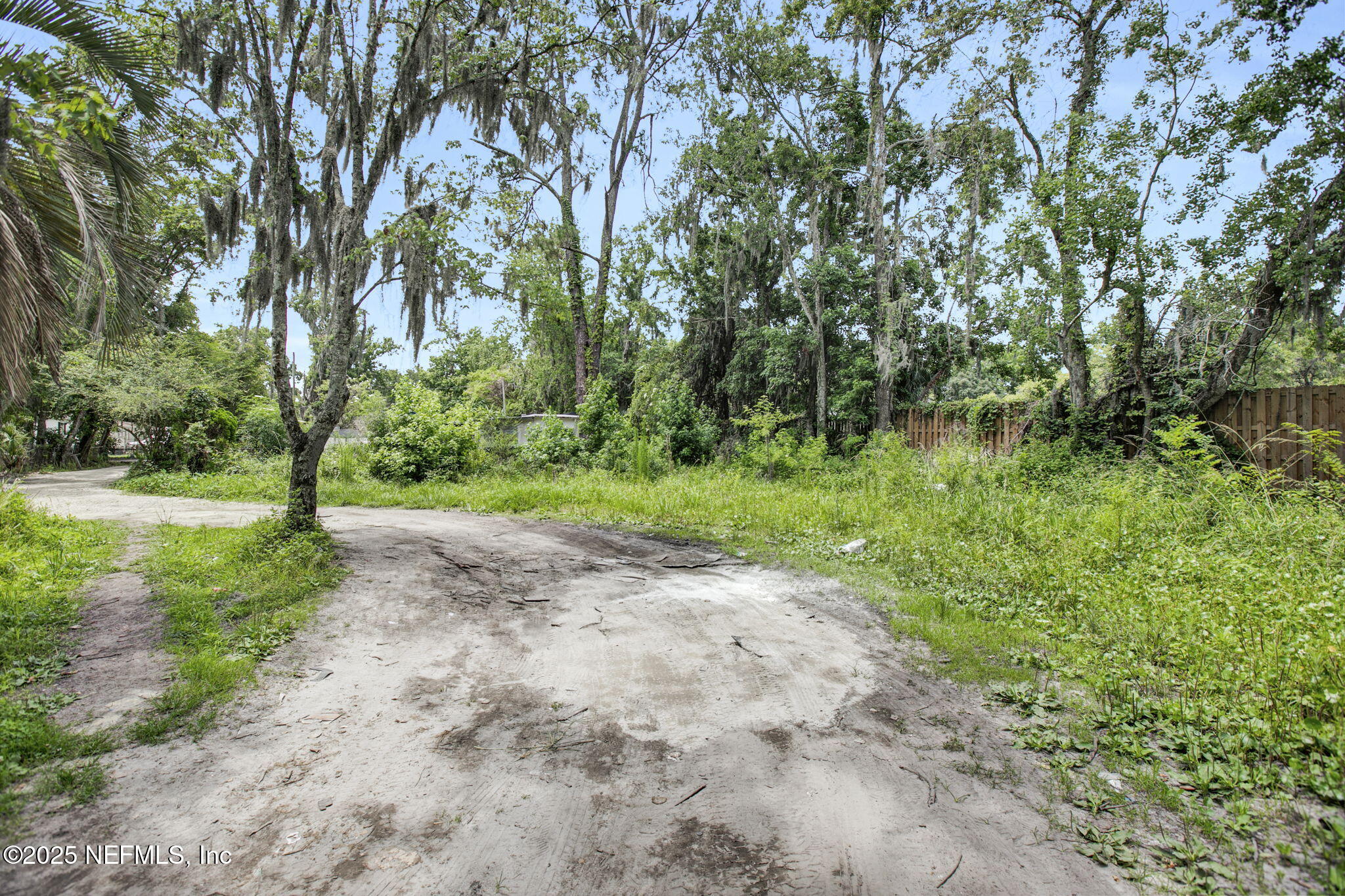 9542 RAGSDALE Drive