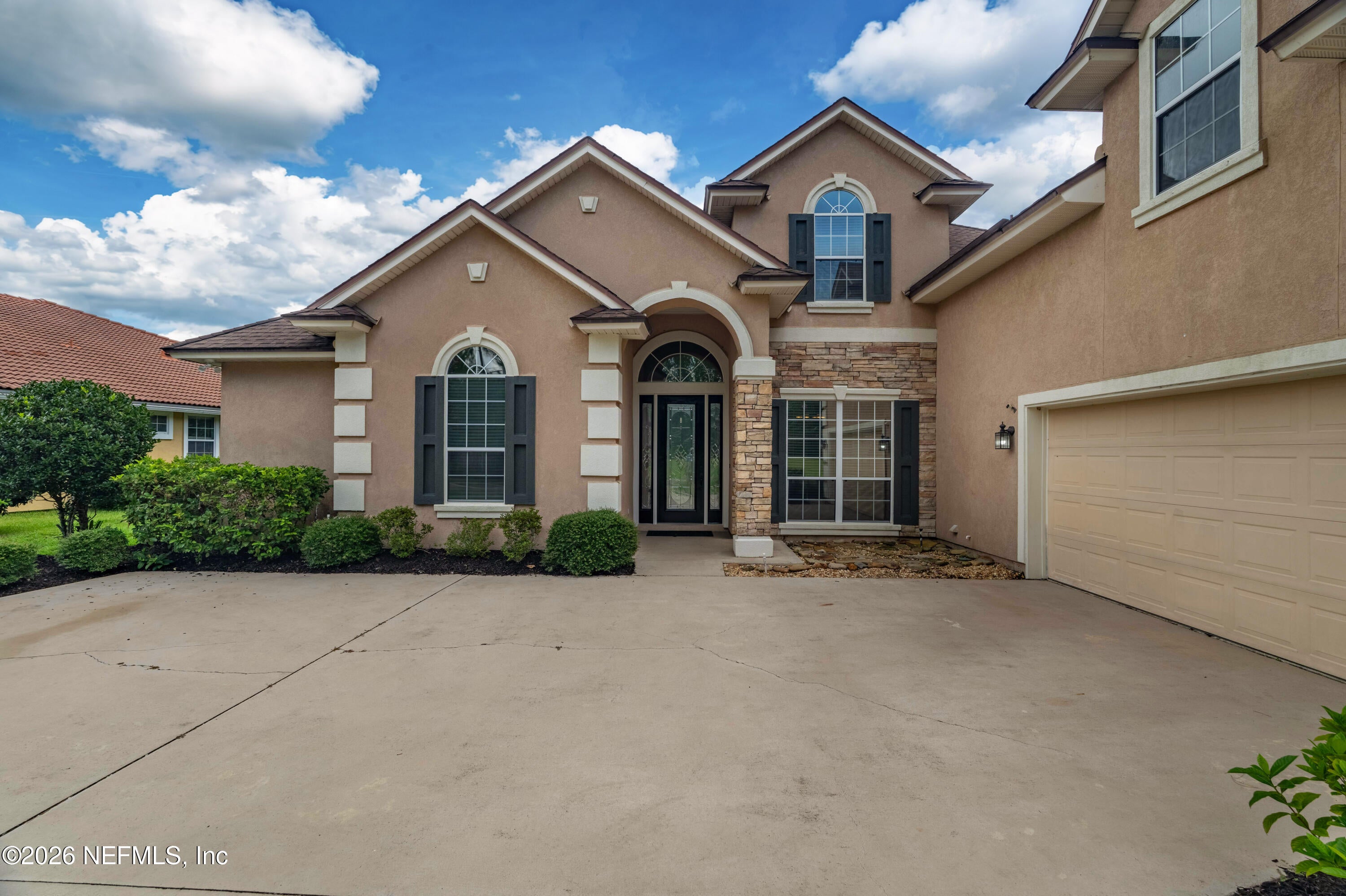 1427 EAGLE CROSSING Drive
