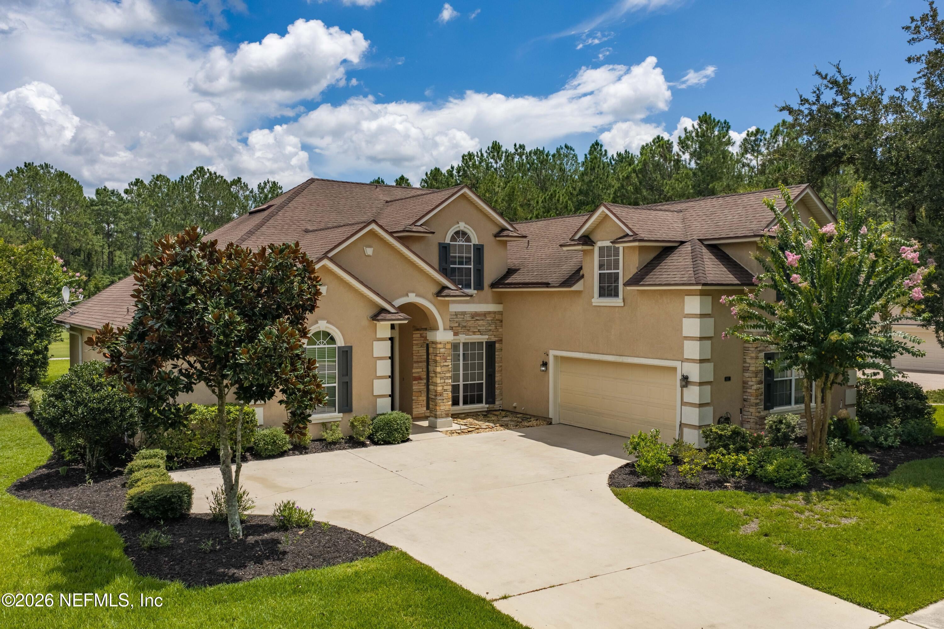 1427 EAGLE CROSSING Drive