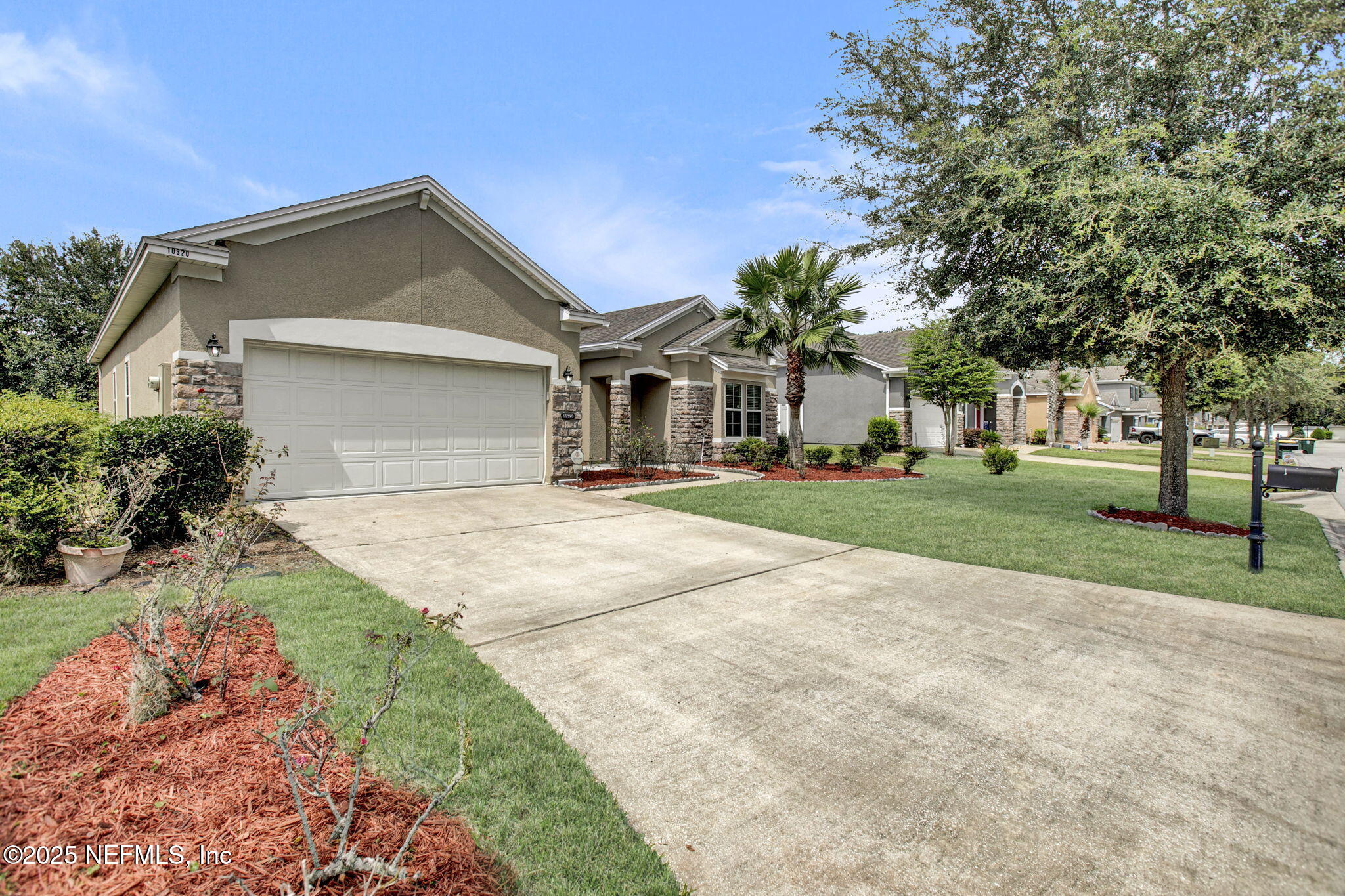 10320 OXFORD LAKES Drive